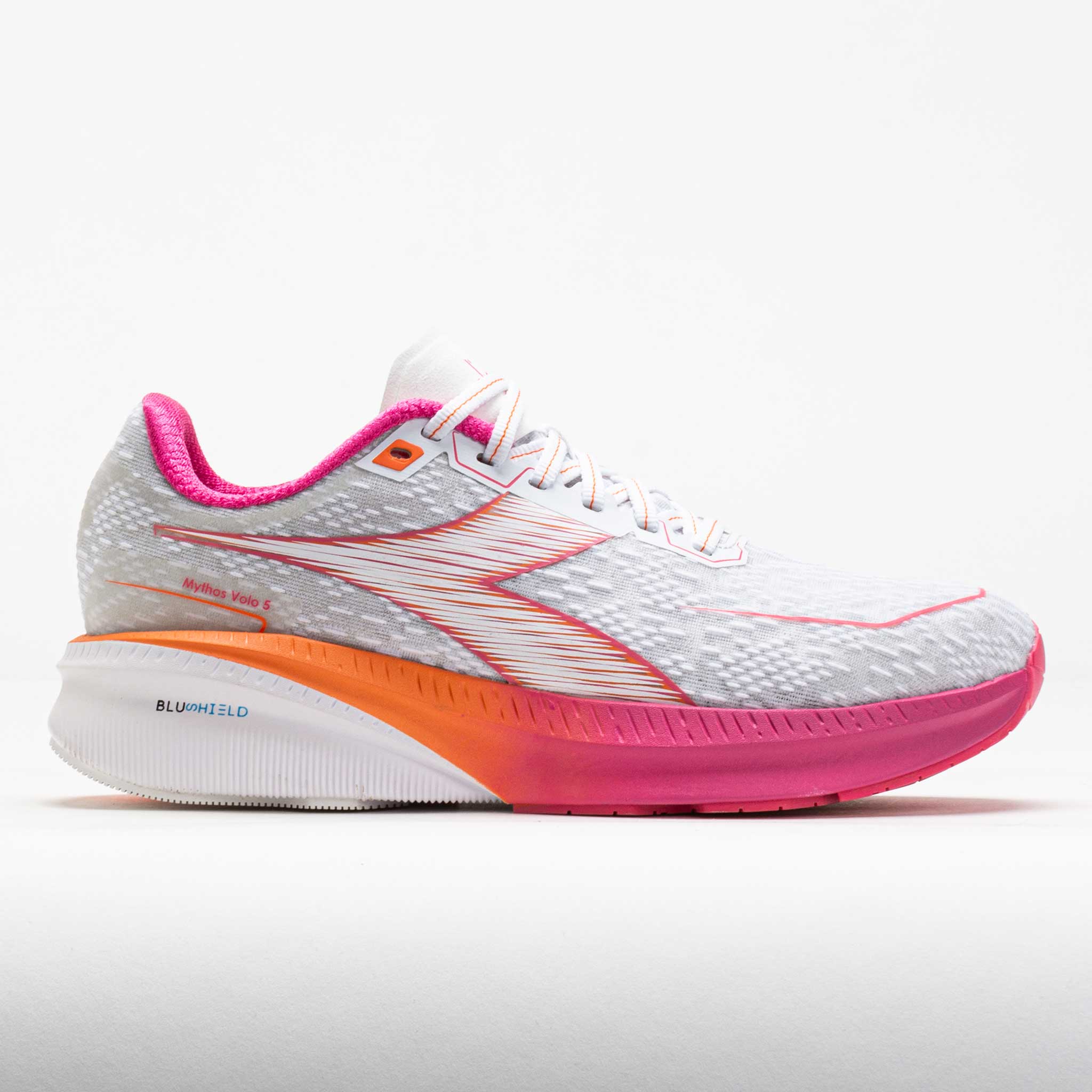 042795_3 Diadora Mythos Blushield Volo 5 Womens White/Fandango Pink/Nectarine - Image 1