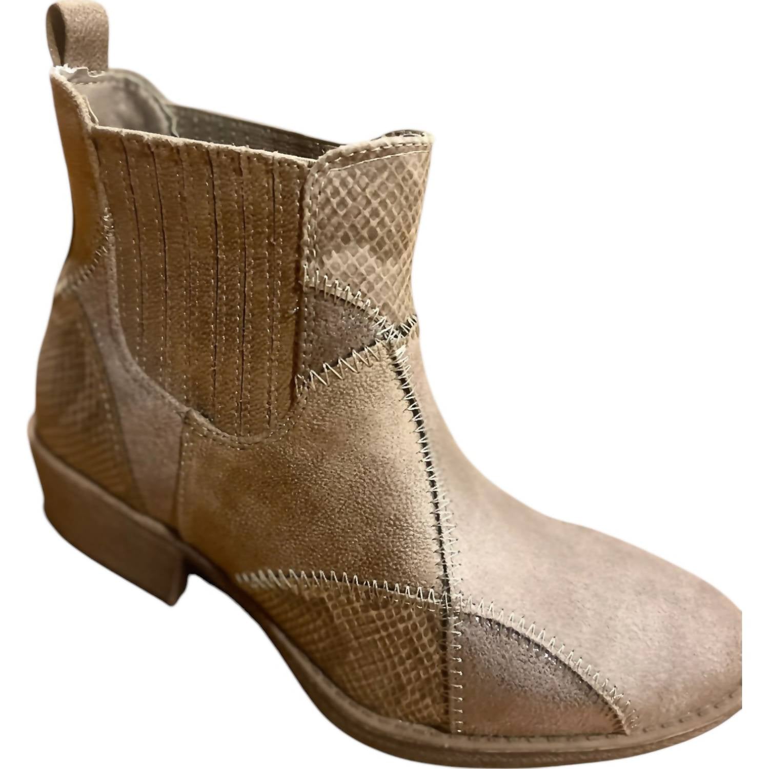 05c7c812-5dca-433a-93a2-6d656bba4816-upscale_15k-1500x1500-70 Very G - Women's Knox Bootie - Image 1