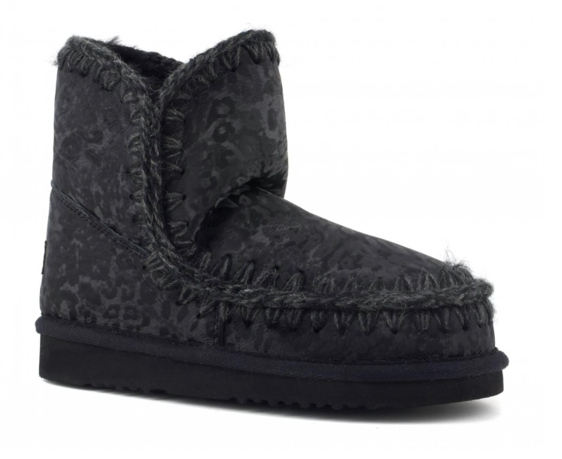 0a61532a-a9b0-44d7-84ab-e469b72dd9f1-upscale_15k-1500x1500-1 Mou - Women's Eskimo 18 Boots - Image 1