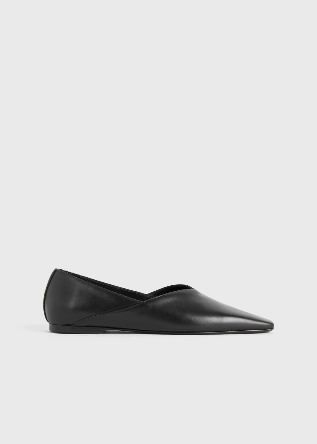 0d05c7a6-05f6-41aa-92ae-1e0a0487a141-upscale_15k-1500x1500-70 Toteme - Women's The Everyday Square Toe Flats - Image 1