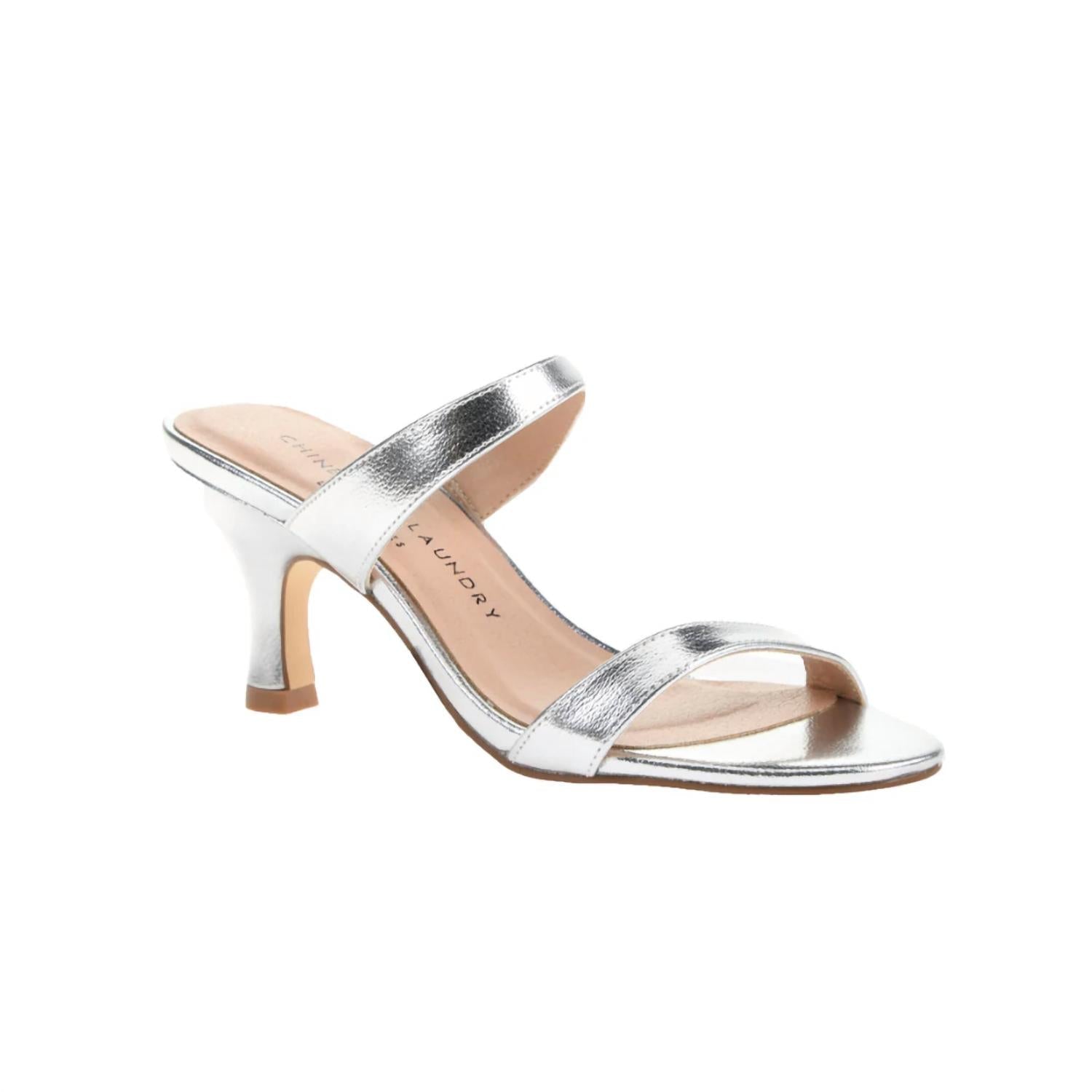 0d6401dd-2982-41a2-b5f4-81f90cf8c3b3-upscale_15k-1500x1500-1 Chinese Laundry - Women's Yamila Metallic Dress Heel - Image 1
