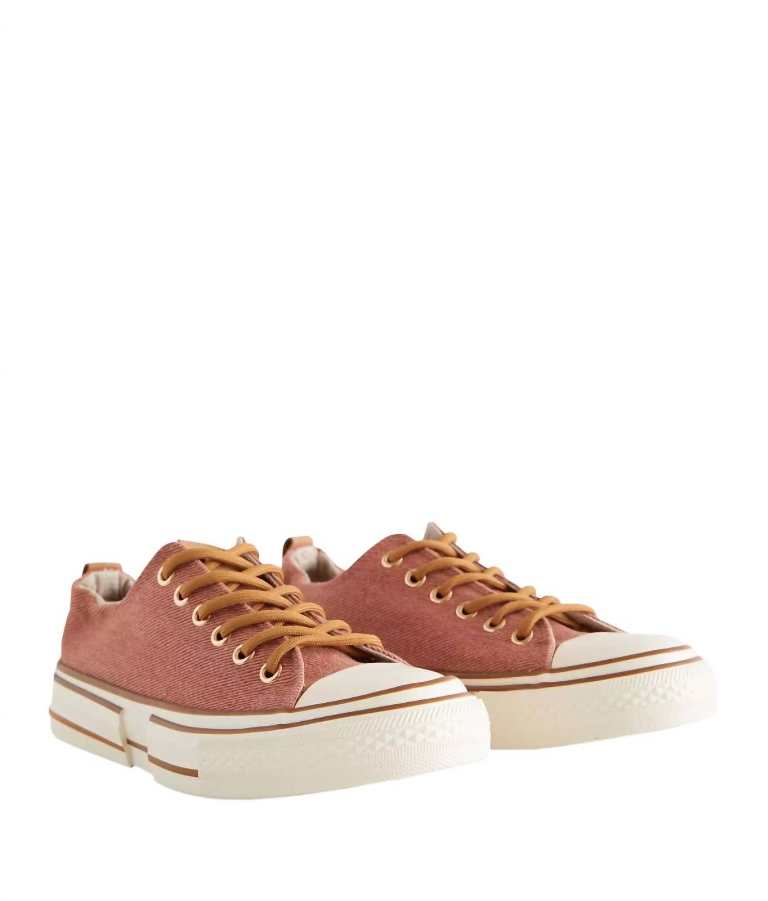 0f7cfd40-ff96-489b-87a3-fa5ff554374b-upscale_15k-1500x1500-70 Very G - Women's Driana Sneaker - Image 1