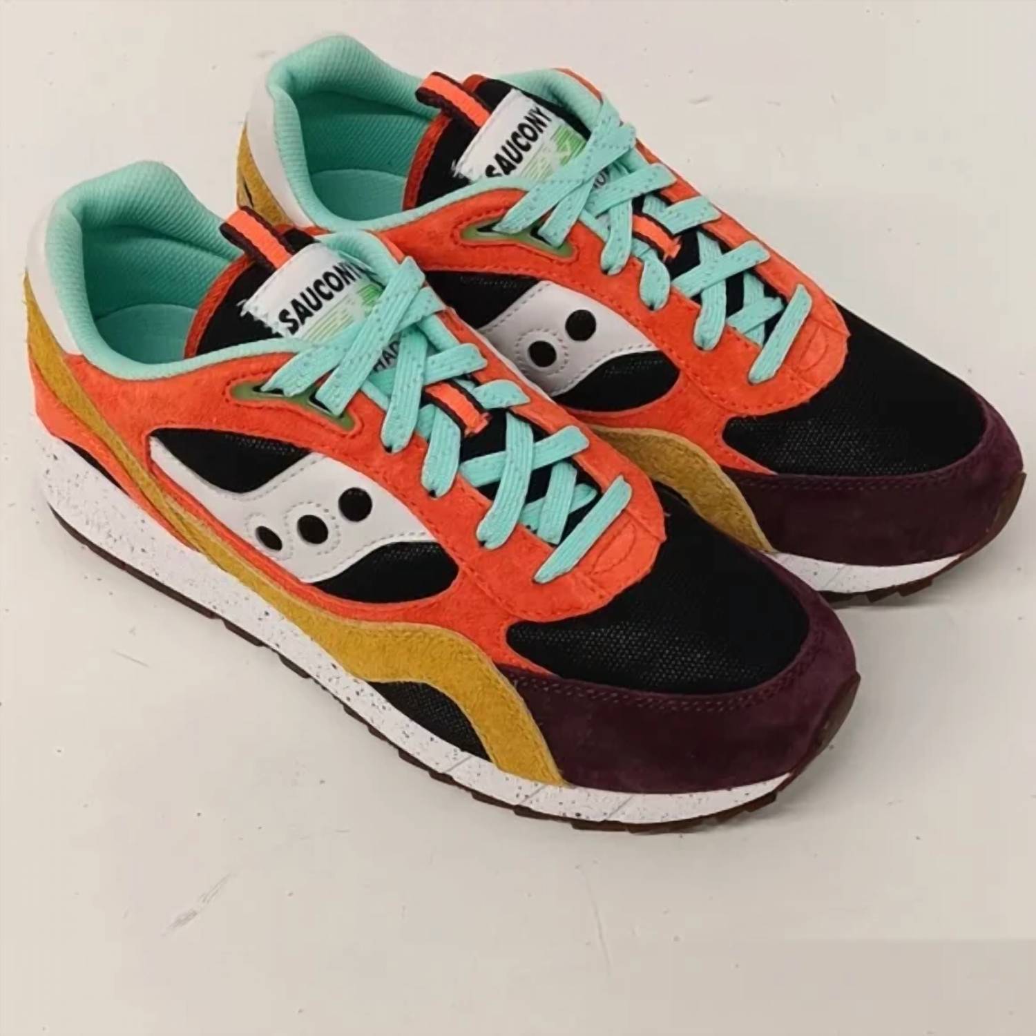 1327ec19-bfa3-449f-bff2-e0cf6516ddcf-upscale_15k-1500x1500-70 Saucony - Women's Shadow 6000 Trailian Low Top Sneakers - Image 1