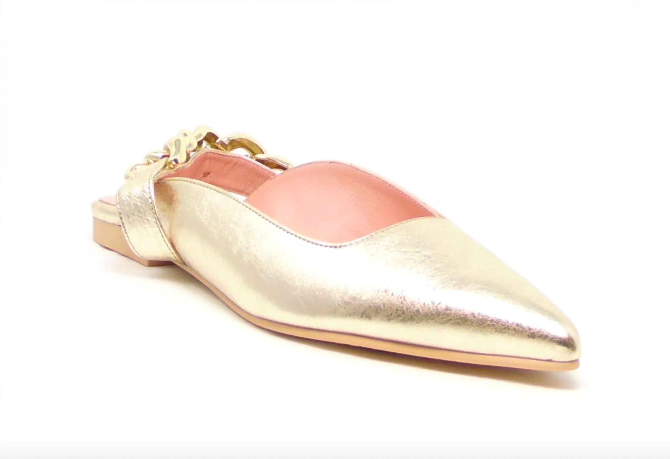 1c11bb1a-9ca3-4c10-a492-f512afc08a68-upscale_15k-1500x1500-1 Pretty Ballerinas - Women's Yvette Flats - Image 1