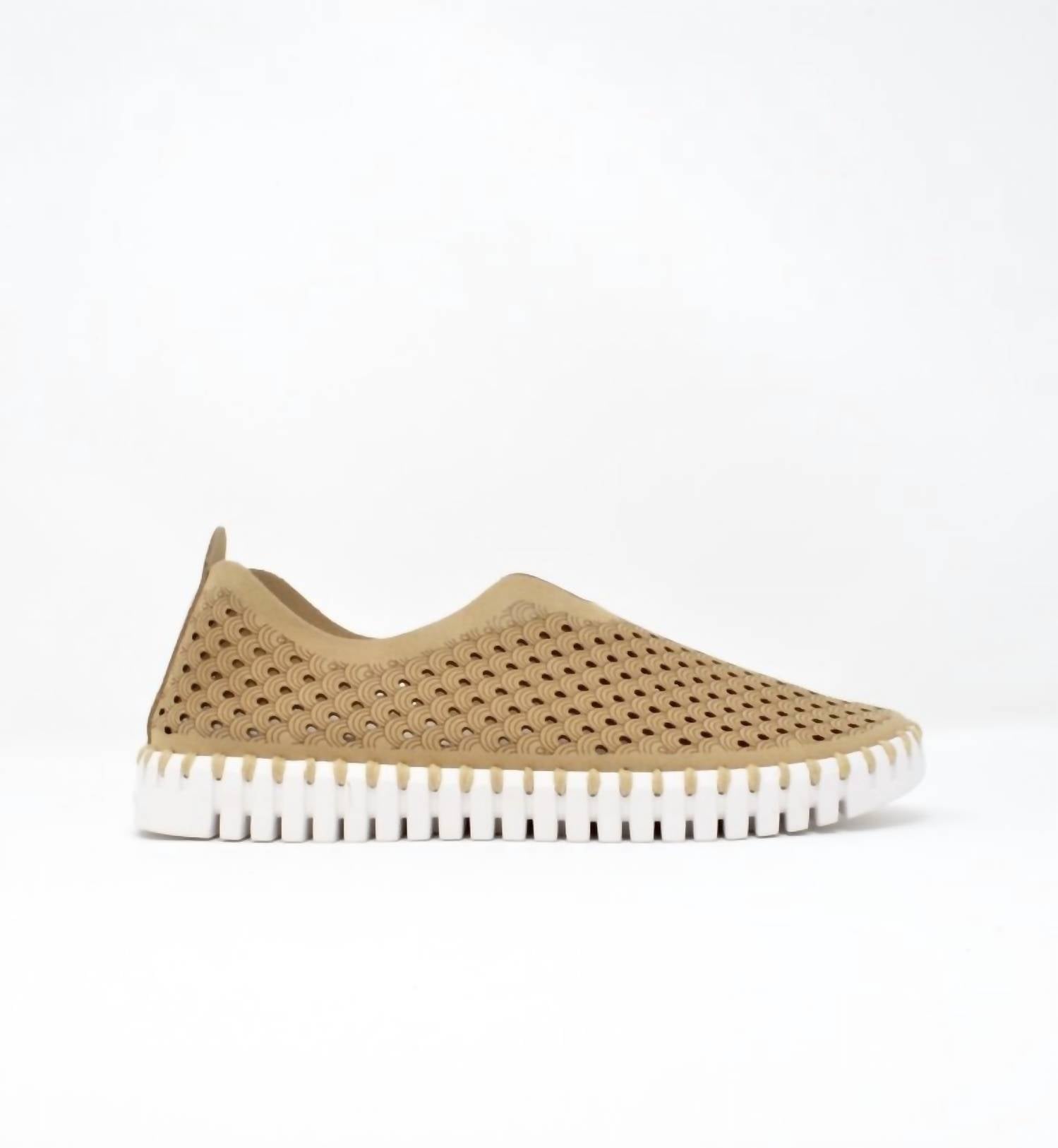 22ff6271-e739-4f24-9f16-1299376265c5-upscale_15k-1500x1500-70 Ilse Jacobsen - Women's Tulip 139 Shoes - Image 1