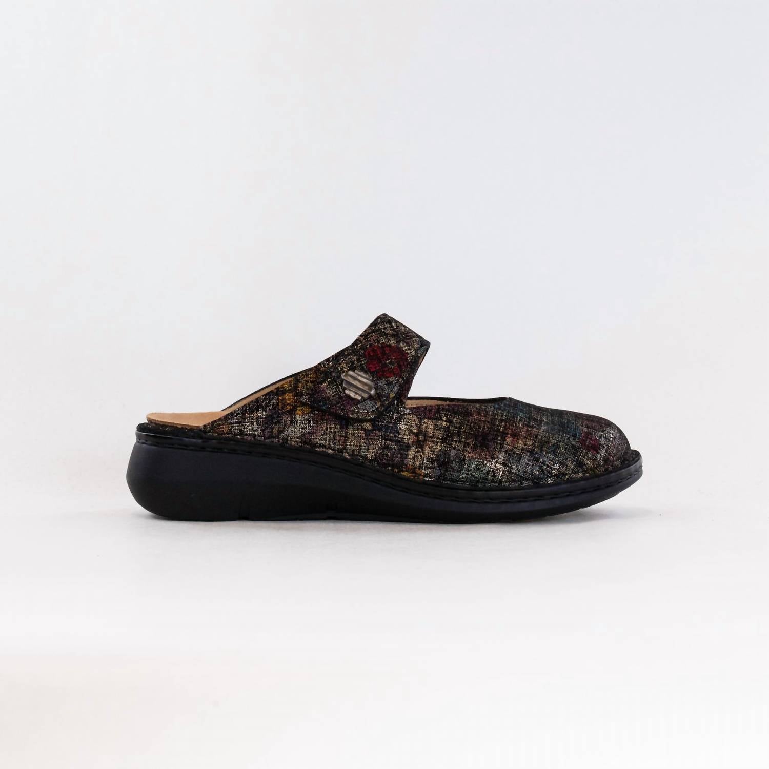 253492b2-db4d-4c10-9675-81cacfdac6cc-upscale_15k-1500x1500-70 Finn Comfort - Women's Roseau Sandal - Image 1