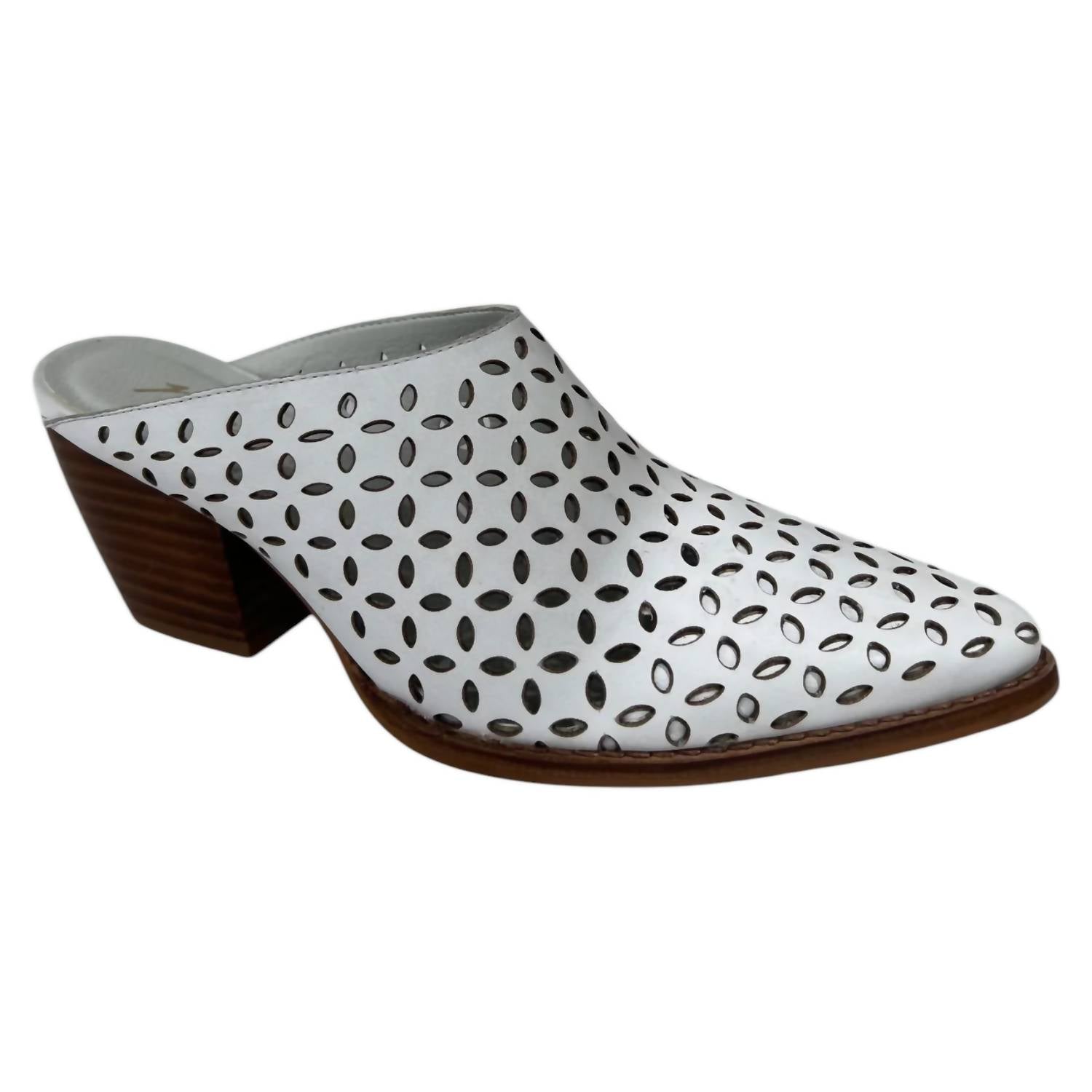 255f6f6d-a464-4103-a88f-a3f259a02819-upscale_15k-1500x1500-70 Matisse - Women's Sammie Cutout Mule - Image 1