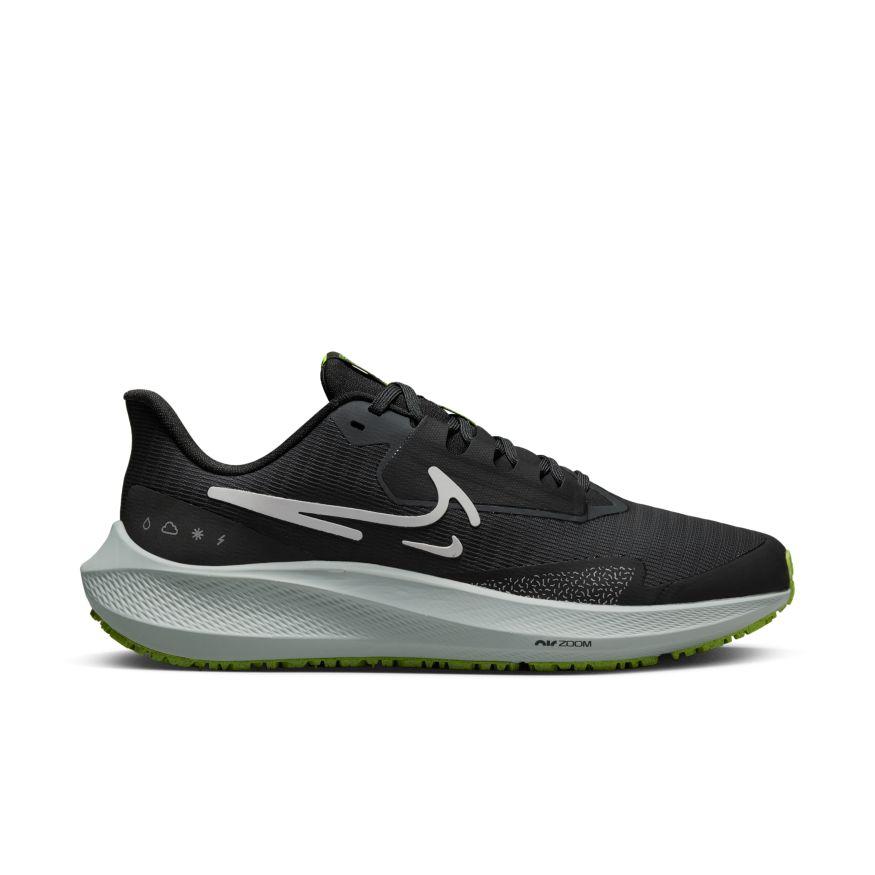 36220-ACAIBLACKWHITE_DK-l Women's Nike Air Zoom Pegasus 39 Shield - Image 1