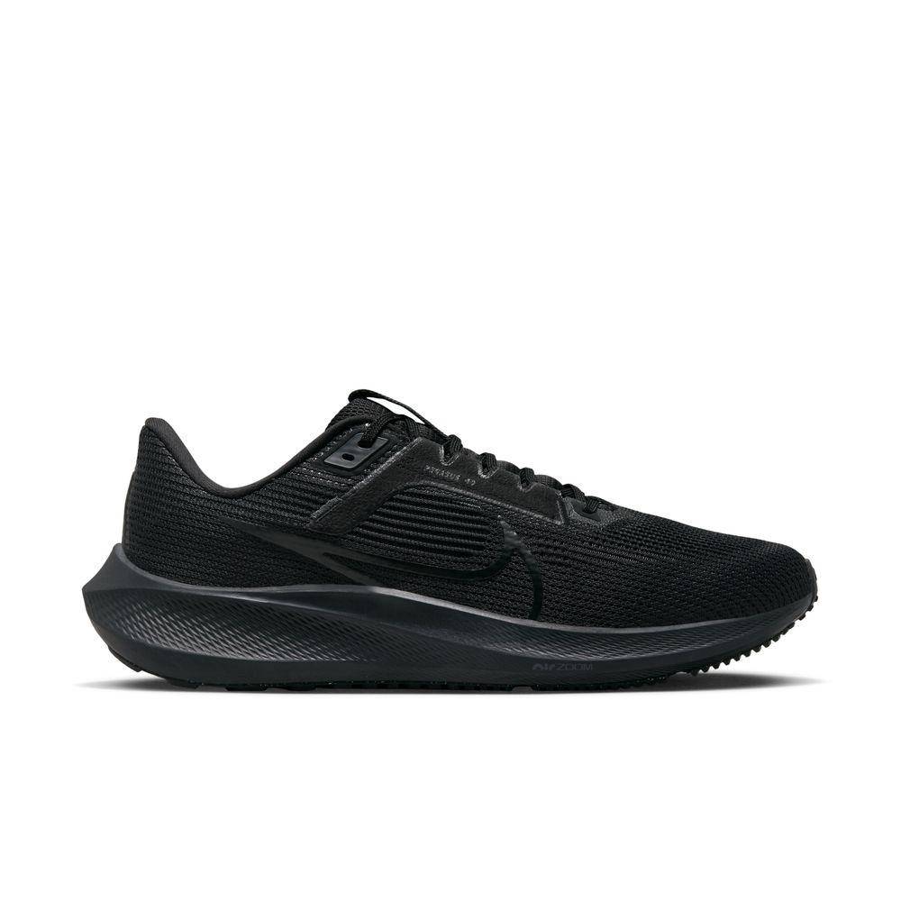 37368-BLACKBLACK_ANTHRA-l Men's Nike Pegasus 40 - Image 1