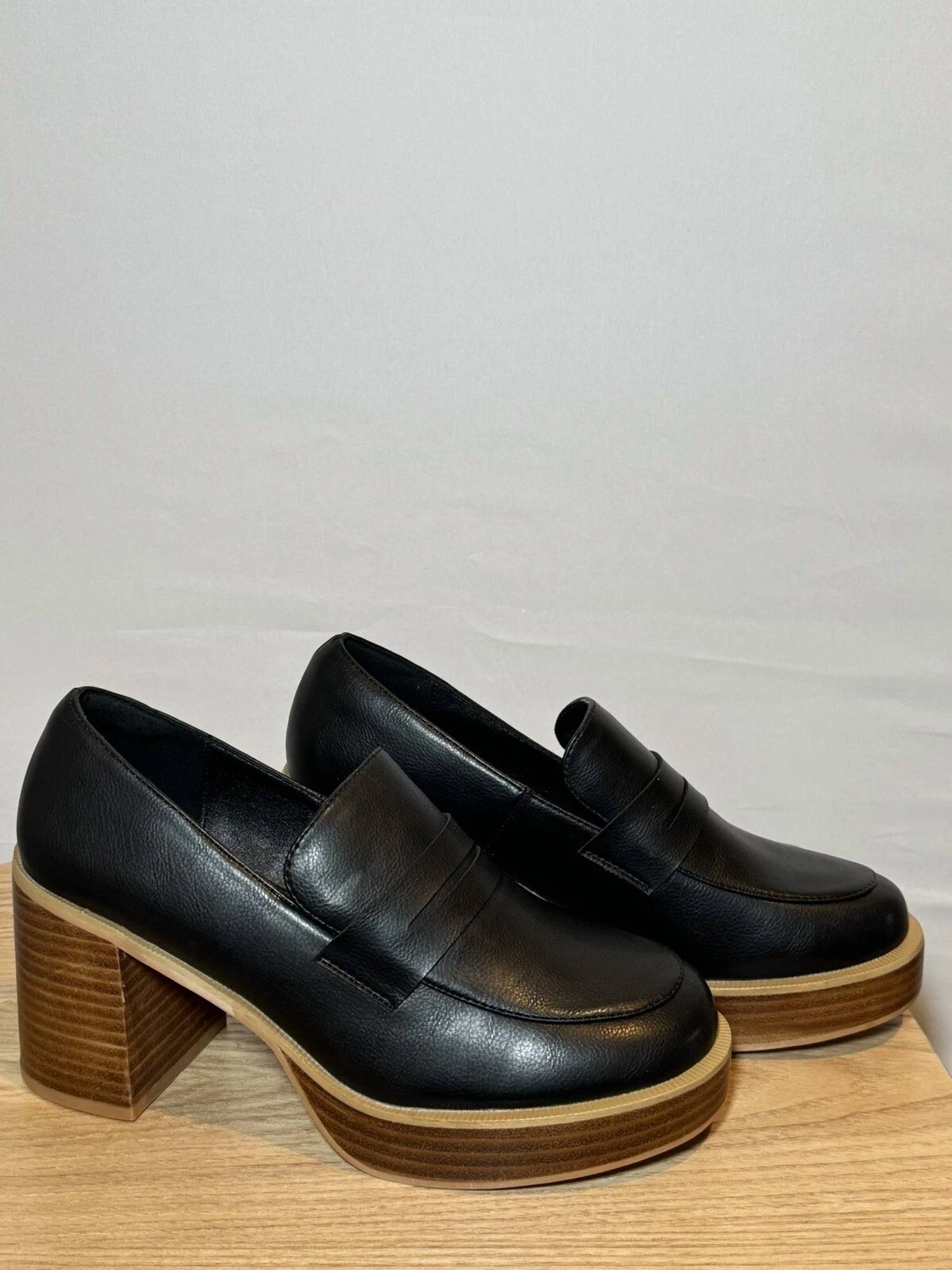 46280251-002a-4e44-9197-044a8efac151-upscale_15k-1500x1500-70 Oasis Society - Hannah Platform Penny Loafers - Image 1