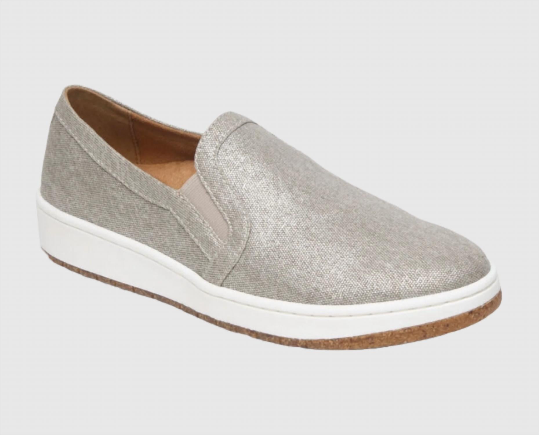 4b46c8f1-08f0-4a22-b386-c2f960157b45-upscale_15k-1500x1500-1 Aetrex - Women's Cameron Shoe - Image 1
