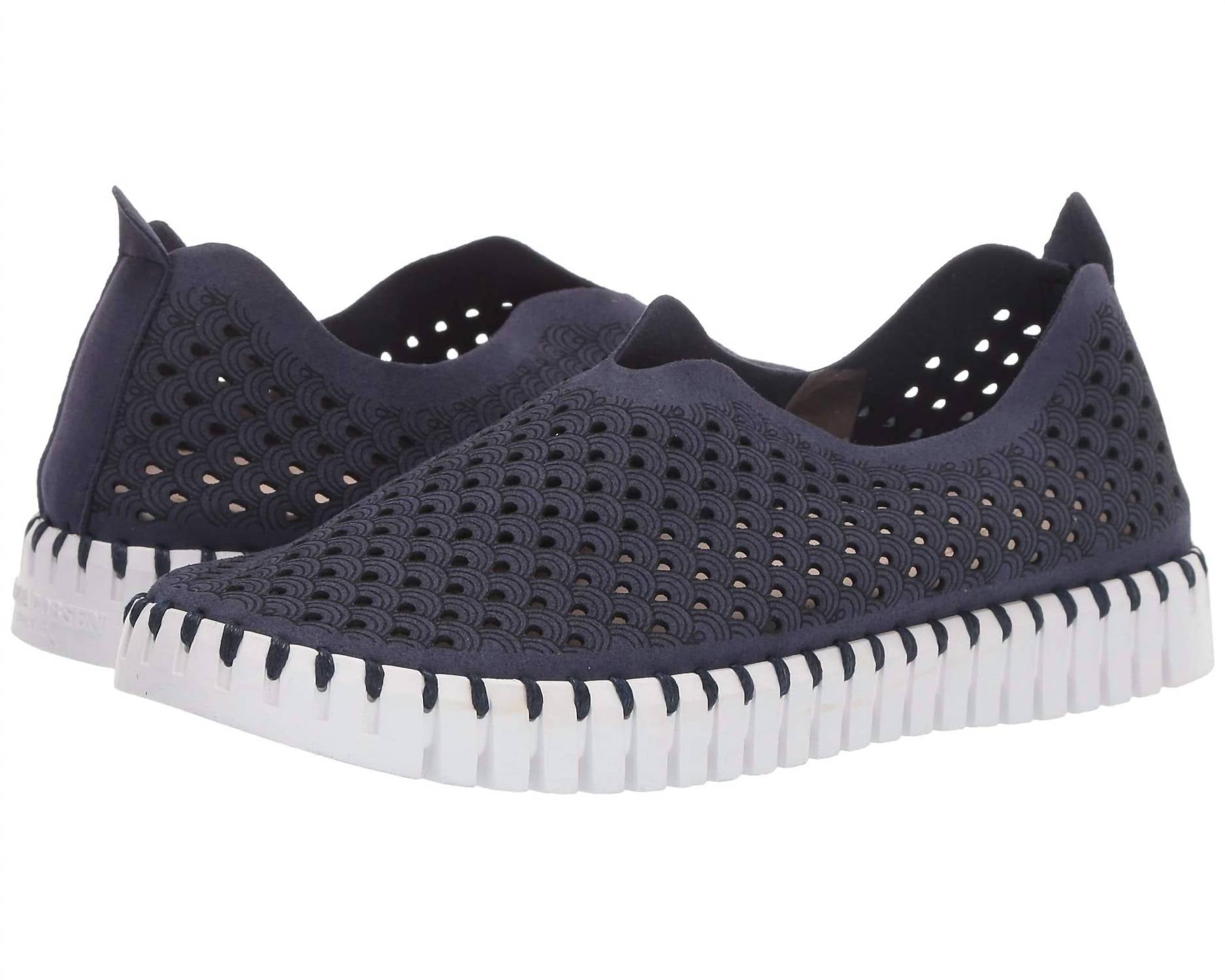 52acb7ca-b551-45e9-82f4-3f2255593a7f-upscale_15k-1500x1500-70 Ilse Jacobsen - Women's Tulip 139 Shoe - Image 1