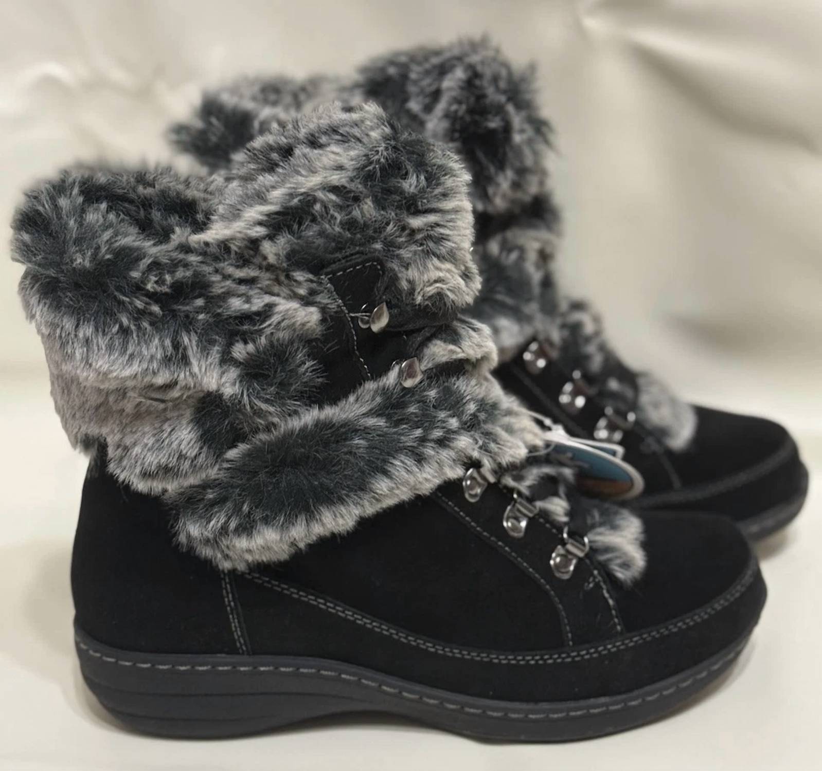 565ceab6-ebbb-4d73-a4bc-dcb7092a82e9-upscale_15k-1500x1500-70 Aetrex - Women's Fiona Winter Boots - Image 1