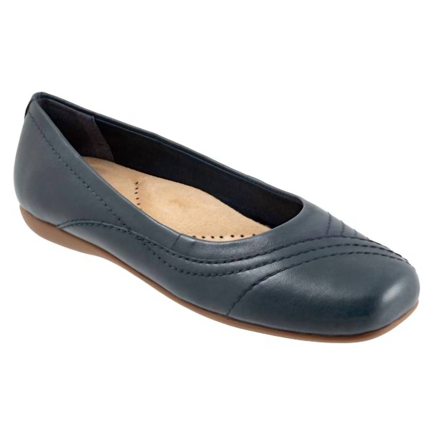 5a93c734-3eab-4497-8a5b-dab75516aef6-upscale_15k-1500x1500-70 Trotters - Women's Sasha Slip-on Shoes - Image 1