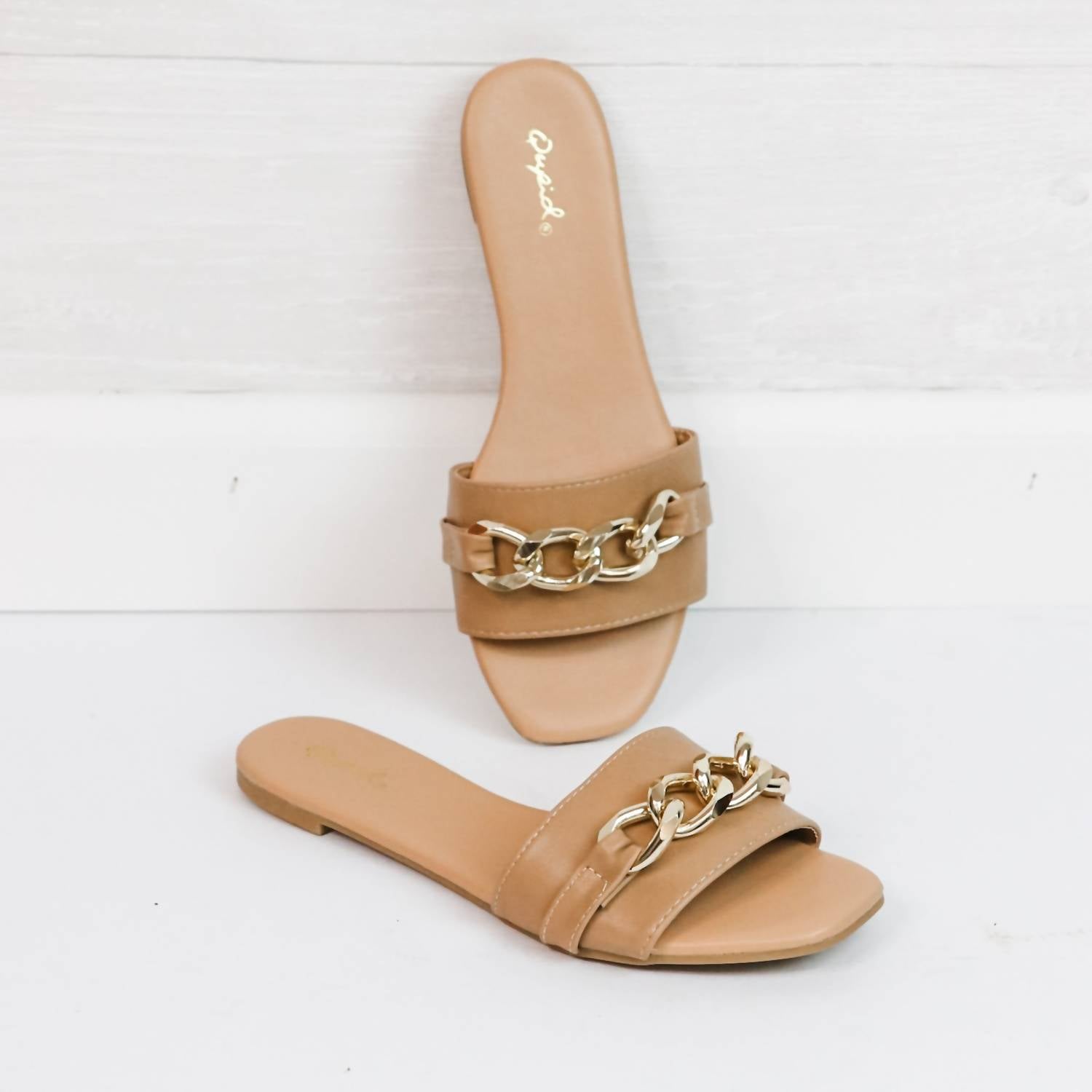 5aabab39-237a-49ed-8c65-170336cca154-upscale_15k-1500x1500-70 Qupid - Women's Chain Slip-on Sandals - Image 1