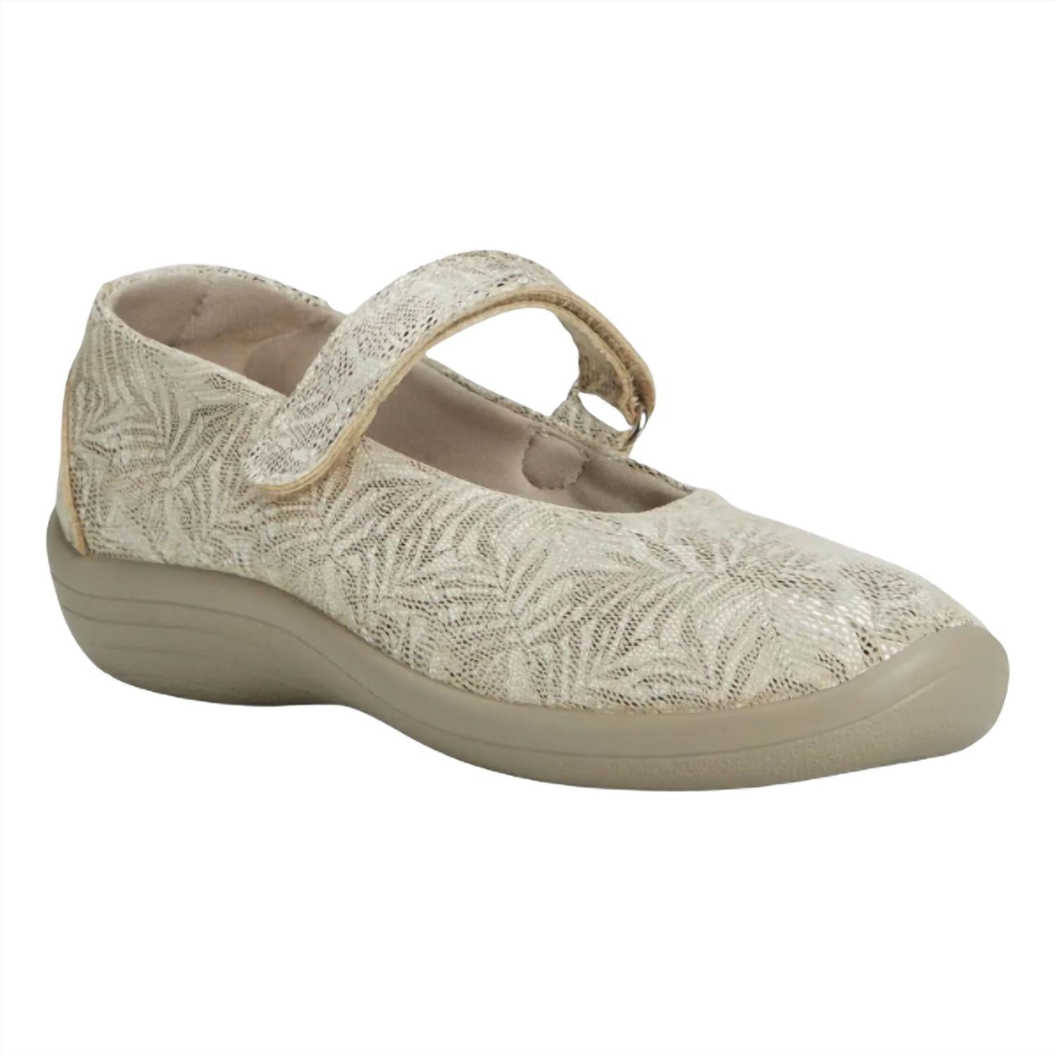 604b1143-1a3f-4e38-9f7b-e52ff76f1d42-upscale_15k-1500x1500-1 Arcopedico - Women's Estrela Shoes - Image 1