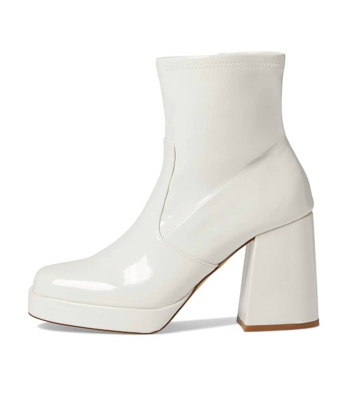 694436eb-5c27-4e34-bf8b-580dc36402ed-upscale_15k-1500x1500-70 Steve Madden - EVER BOOT - Image 1