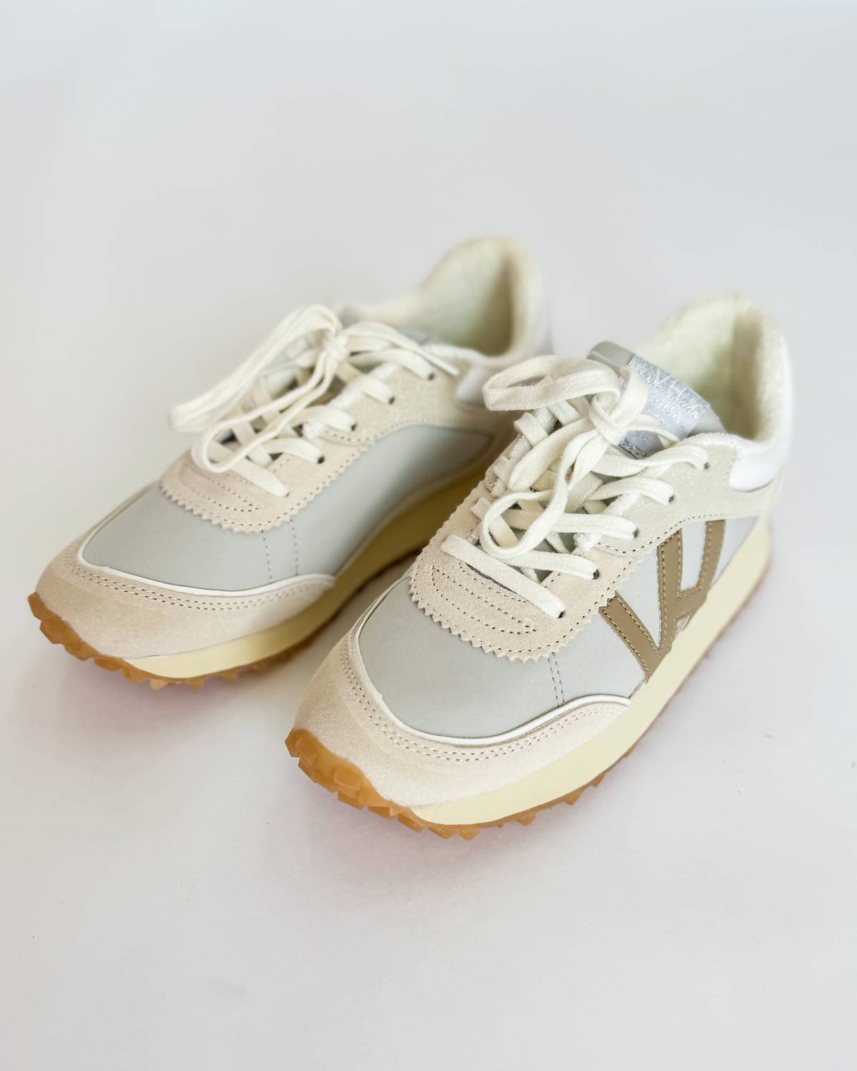 6afaf5e6-07fa-4bb4-a3c5-2df920ab51c2-upscale_15k-1500x1500-70 Vintage Havana - Women's Cosmic 15 Sneakers - Image 1