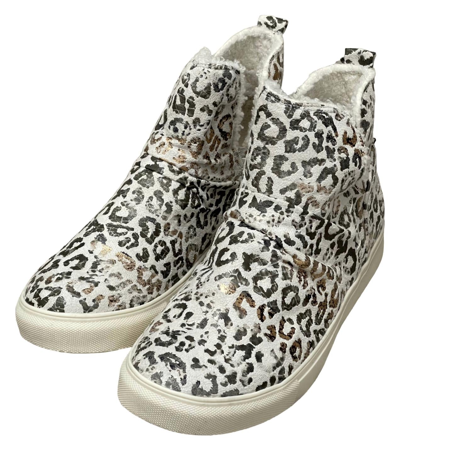 6b1ff837-b3d7-4c1e-86e8-6939411a3c38-upscale_15k-1500x1500-1 Very G - Women's Rica Sneakers - Image 1