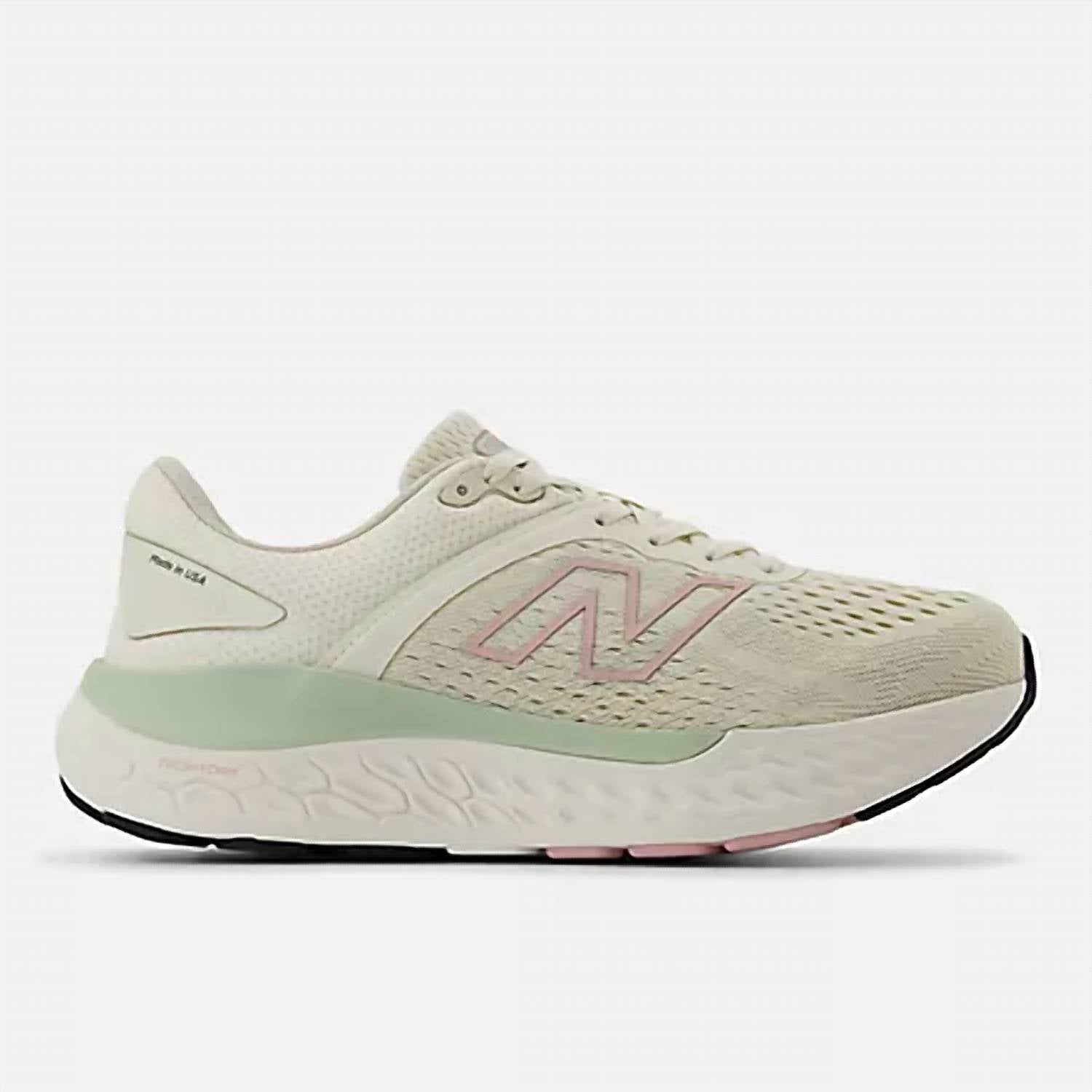 6e595f9f-8dee-4a3d-b214-6b6c14b52e8a-upscale_15k-1500x1500-1 New Balance - Women's Fresh Foam X 1540v4 Sneakers - Image 1
