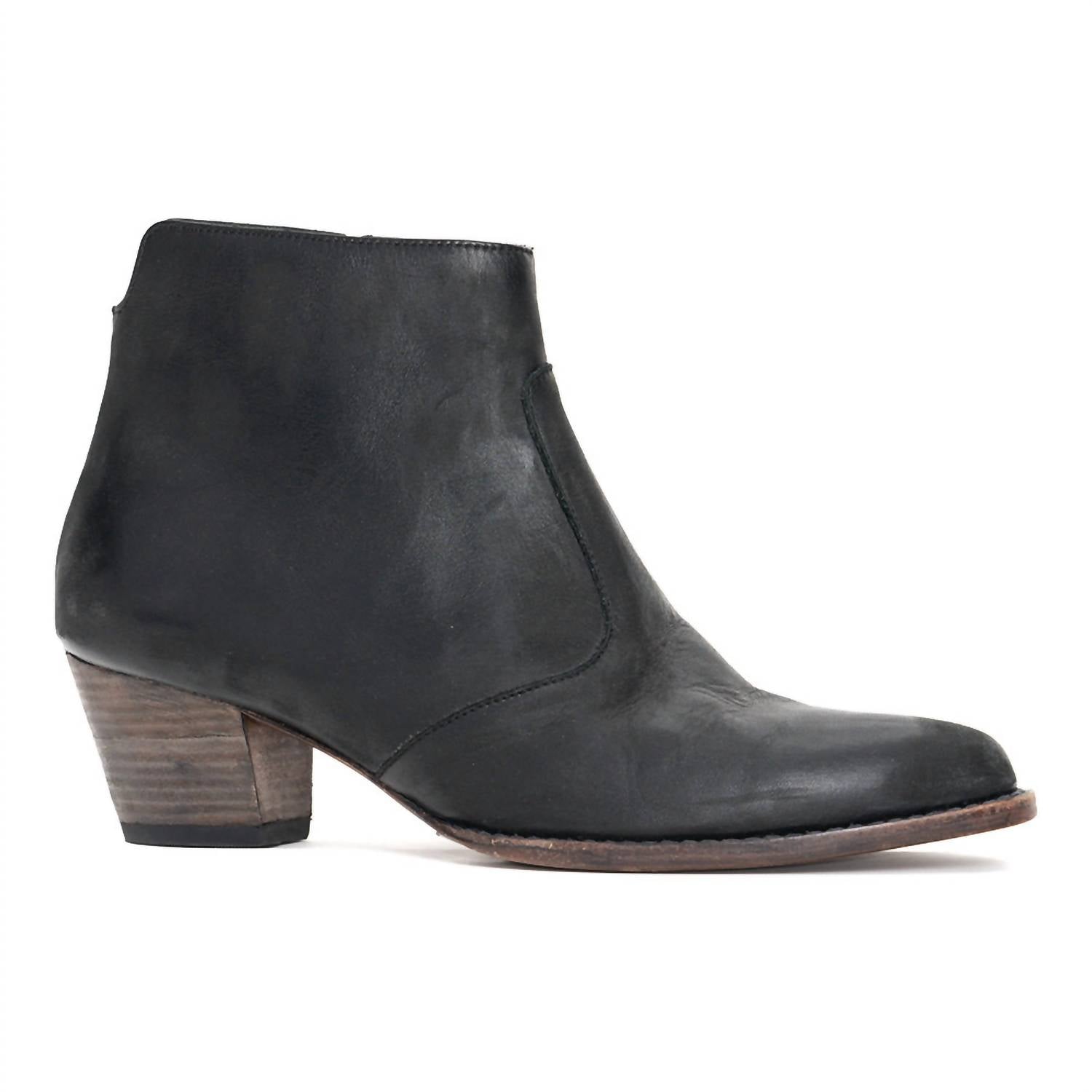 732fd8b0-fc09-4ba0-aecc-19c79026af1e-upscale_15k-1500x1500-70 Esquivel - Jane Boot - Image 1