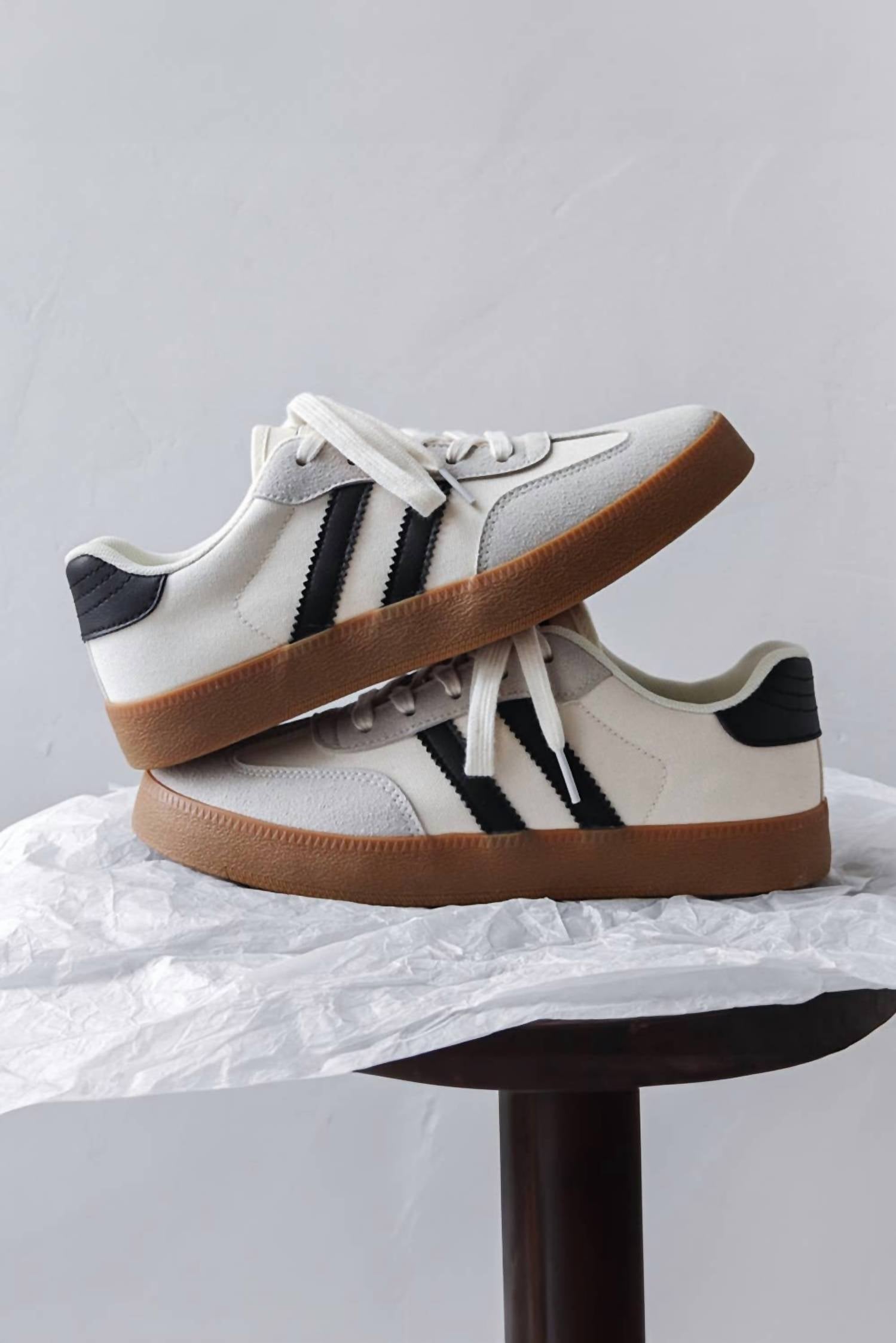 7796d899-4750-4a78-9818-1504f41ecece-upscale_15k-1500x1500-70 Little Daisy Closet - Women's Vintage Stripe Lace-up Flat Sneakers - Image 1