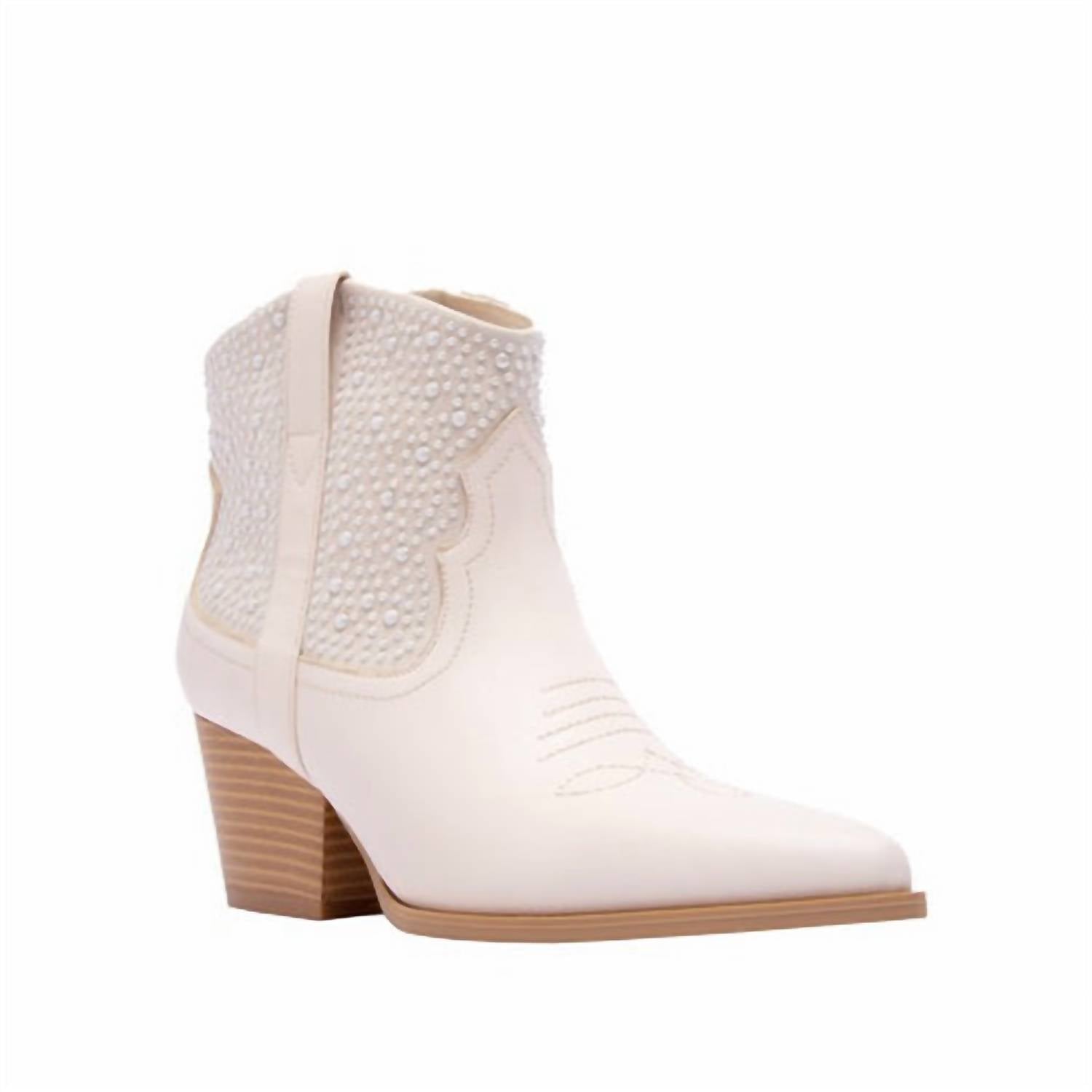 77a14e0d-d41a-44bb-863a-d1bce87f891f-upscale_15k-1500x1500-70 Qupid - Women's Western Bootie - Image 1