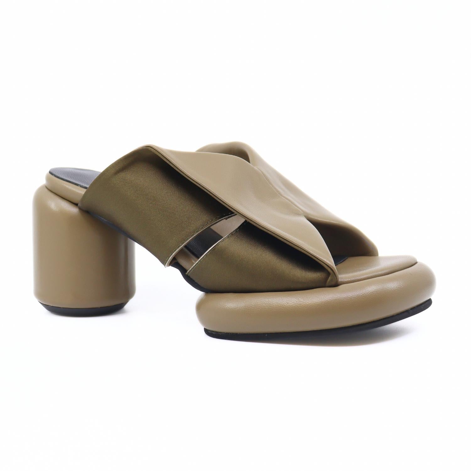 795c3009-63fa-4888-91de-fd3adce224ba-upscale_15k-1500x1500-1 All Black - Women Mod Collar Mule - Image 1