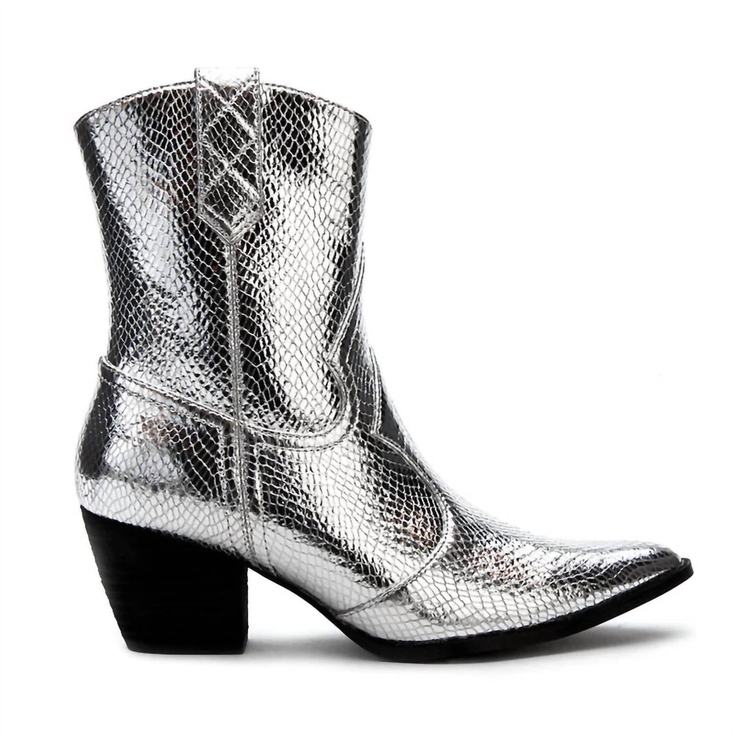 7c2beeaa-c676-4964-8a12-6d13b593e5d5-upscale_15k-1500x1500-70 Matisse - Women's Bambi Western Boots - Image 1