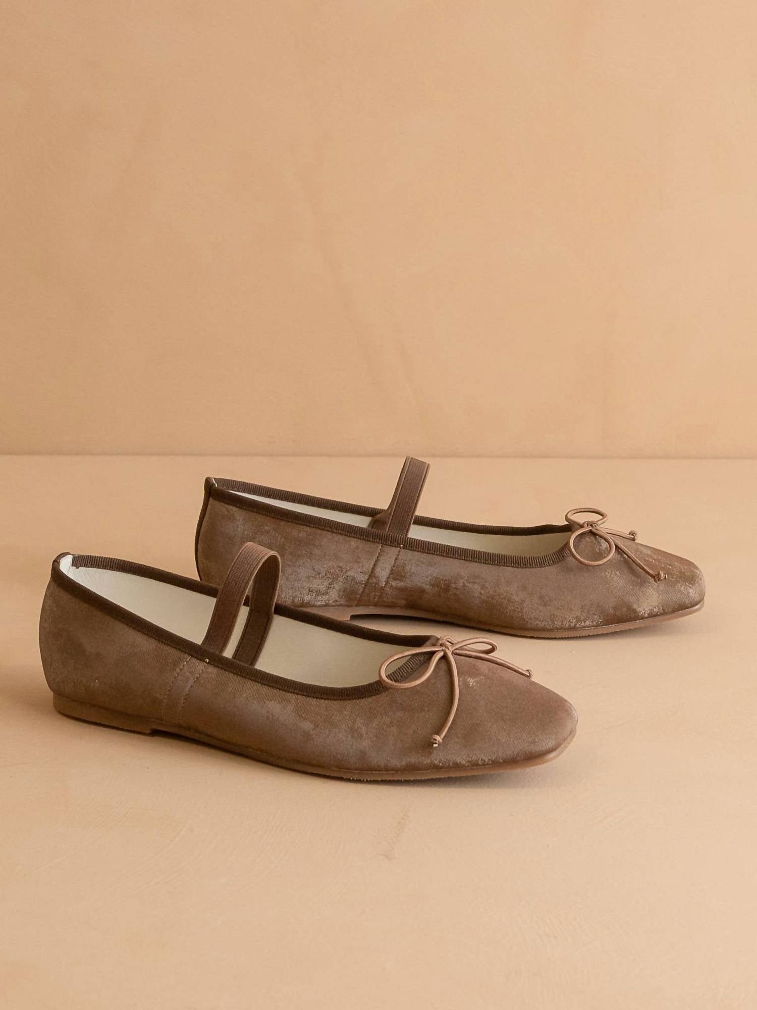 82c61667-22ab-4078-81cc-5f07ec8f00ba-upscale_15k-1500x1500-70 Oasis Society - Women's The London Ballet Flat - Image 1