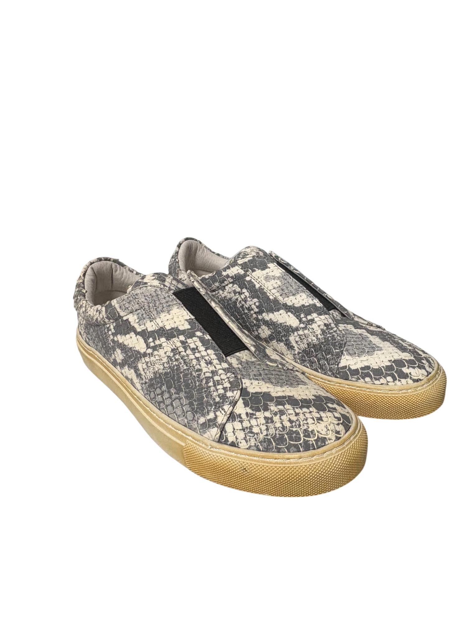 963dcbe3-3243-4039-ada6-fa88376dd756-upscale_15k-1500x1500-1 Chocolat Blu - Women's Nissa Slip-On Shoes - Image 1