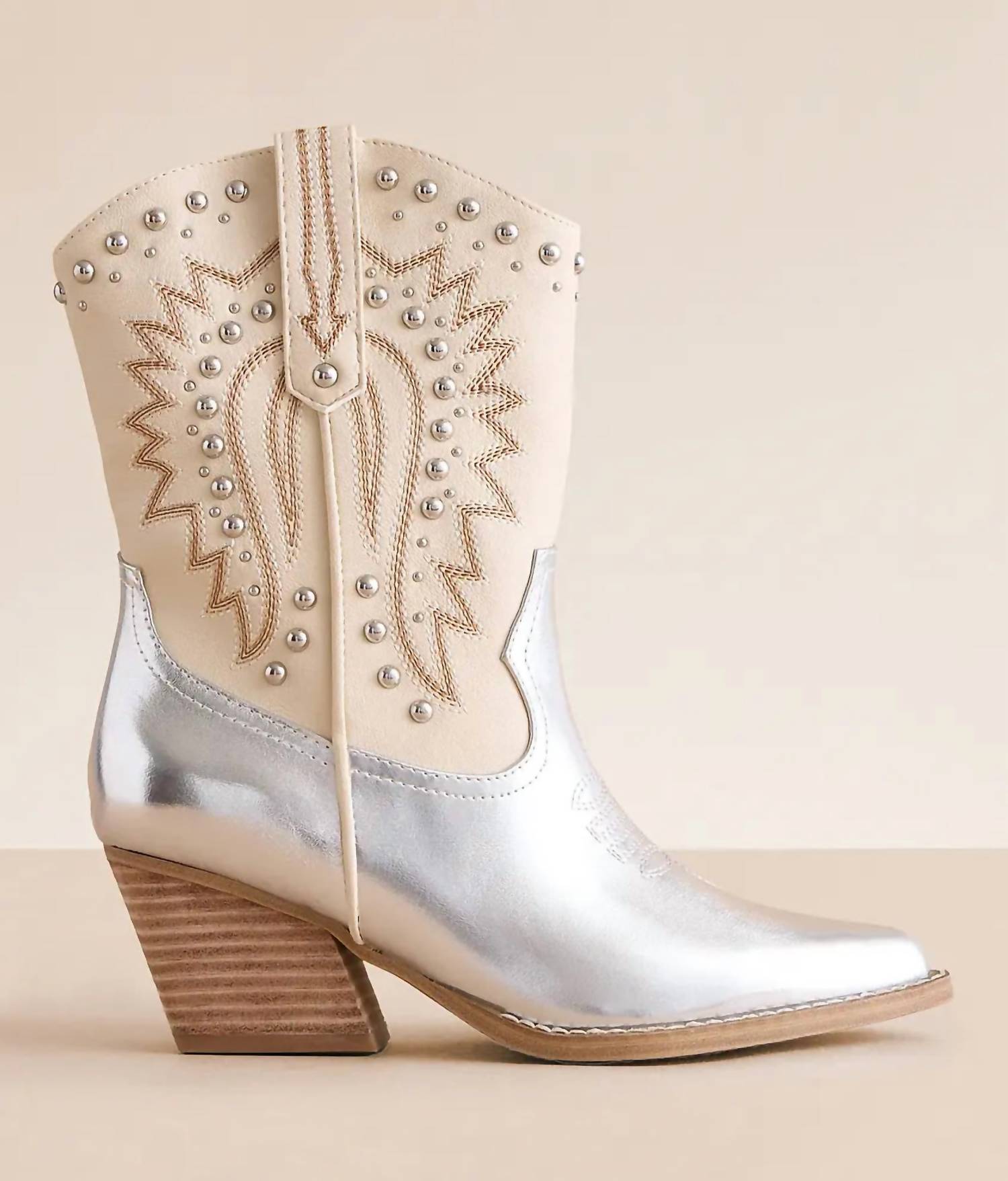 97c4660b-9c4f-47ff-850e-fb9f1859a928-upscale_15k-1500x1500-70 Dolce Vita - Women's Moonlight Boot - Image 1