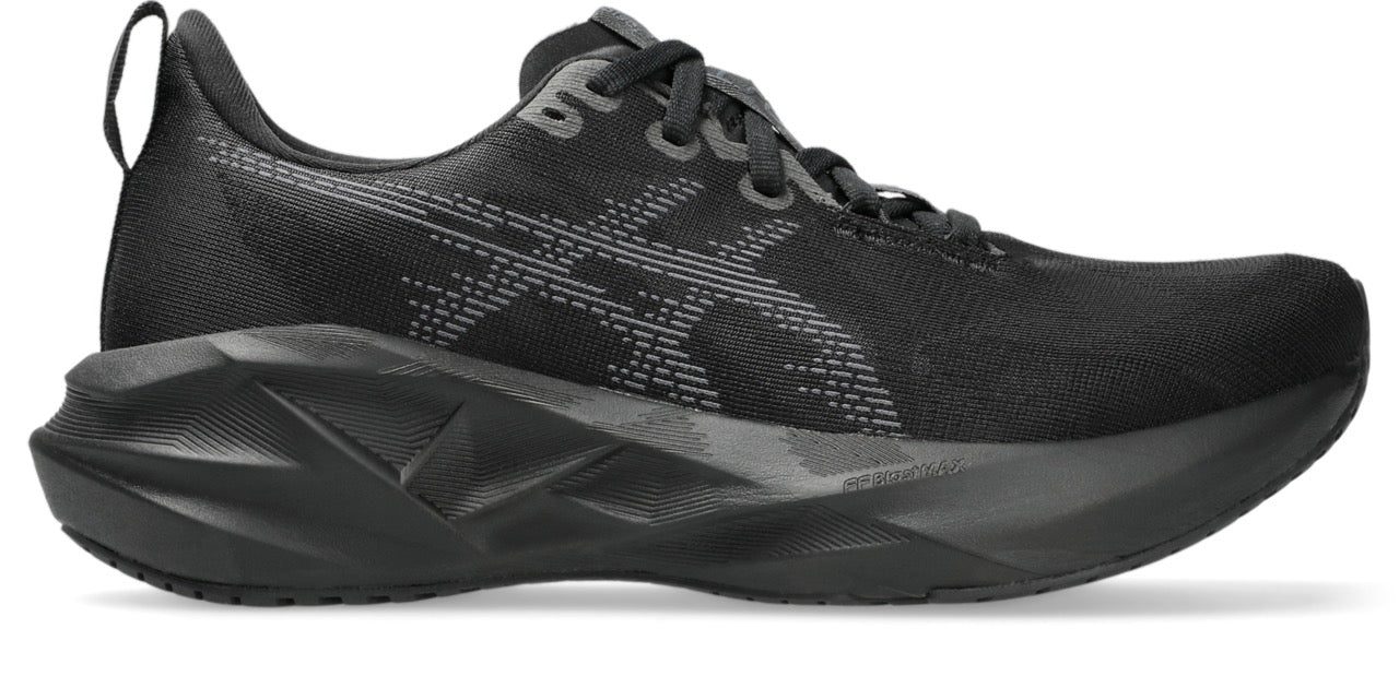 Image431 Women's Novablast 5 (002 - Black/Carrier Grey) - Image 1