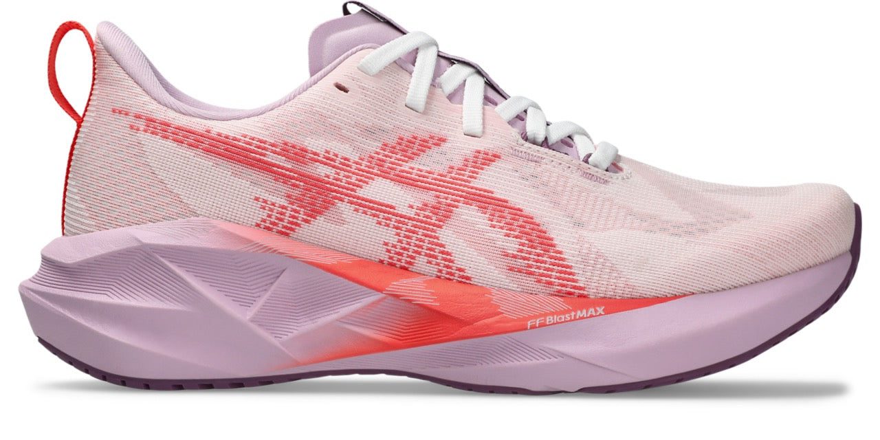 Image437 Women's Novablast 5 (101 - White/Coral Reef) - Image 1