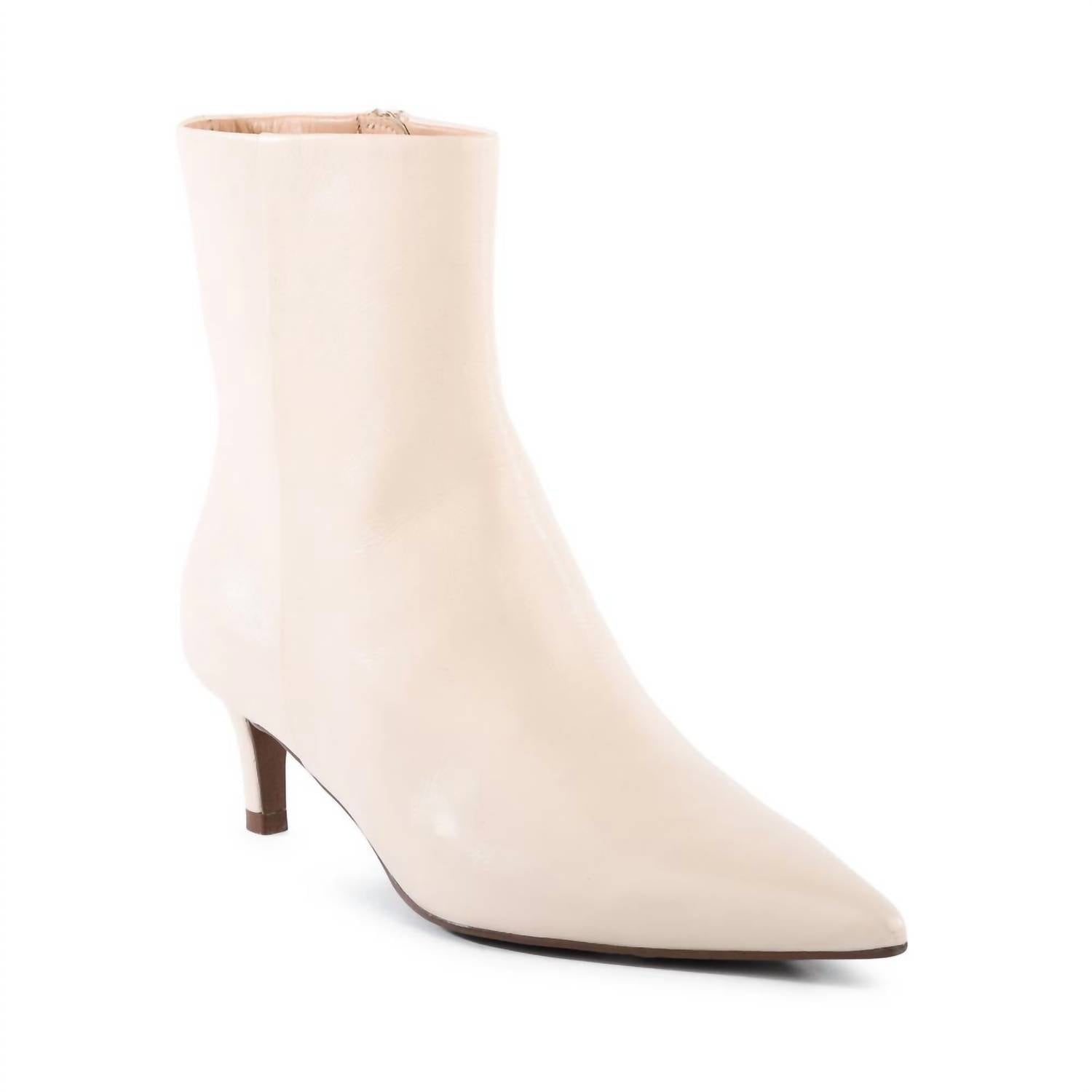 b4437afb-9d84-4953-b4a9-523895b87680-upscale_15k-1500x1500-70 Seychelles - Women's Dinner Date Boot - Image 1