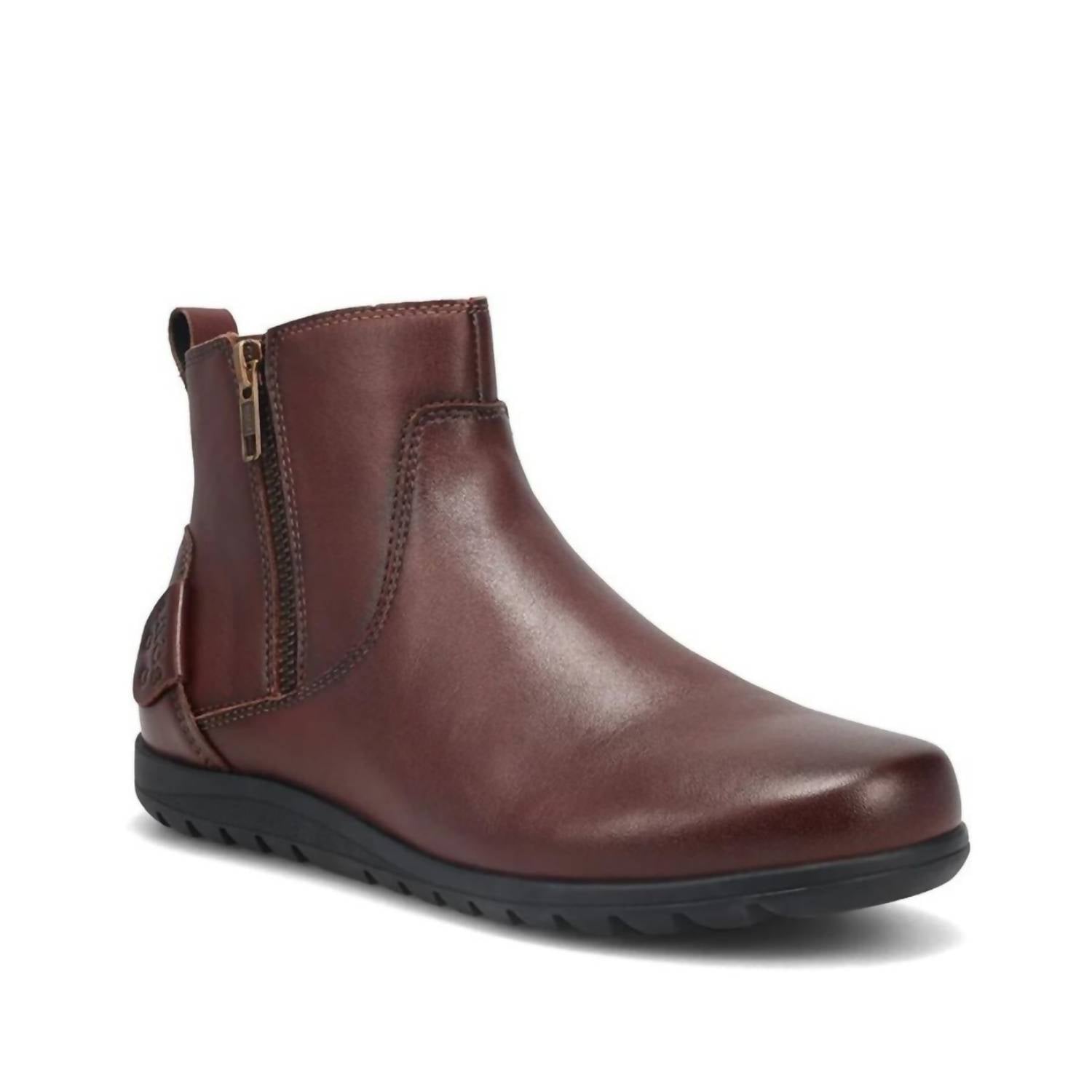 bce4043a-dd94-4208-92b8-0017f4b45e85-upscale_15k-1500x1500-70 Taos - Women's Select Fashion Boots - Image 1