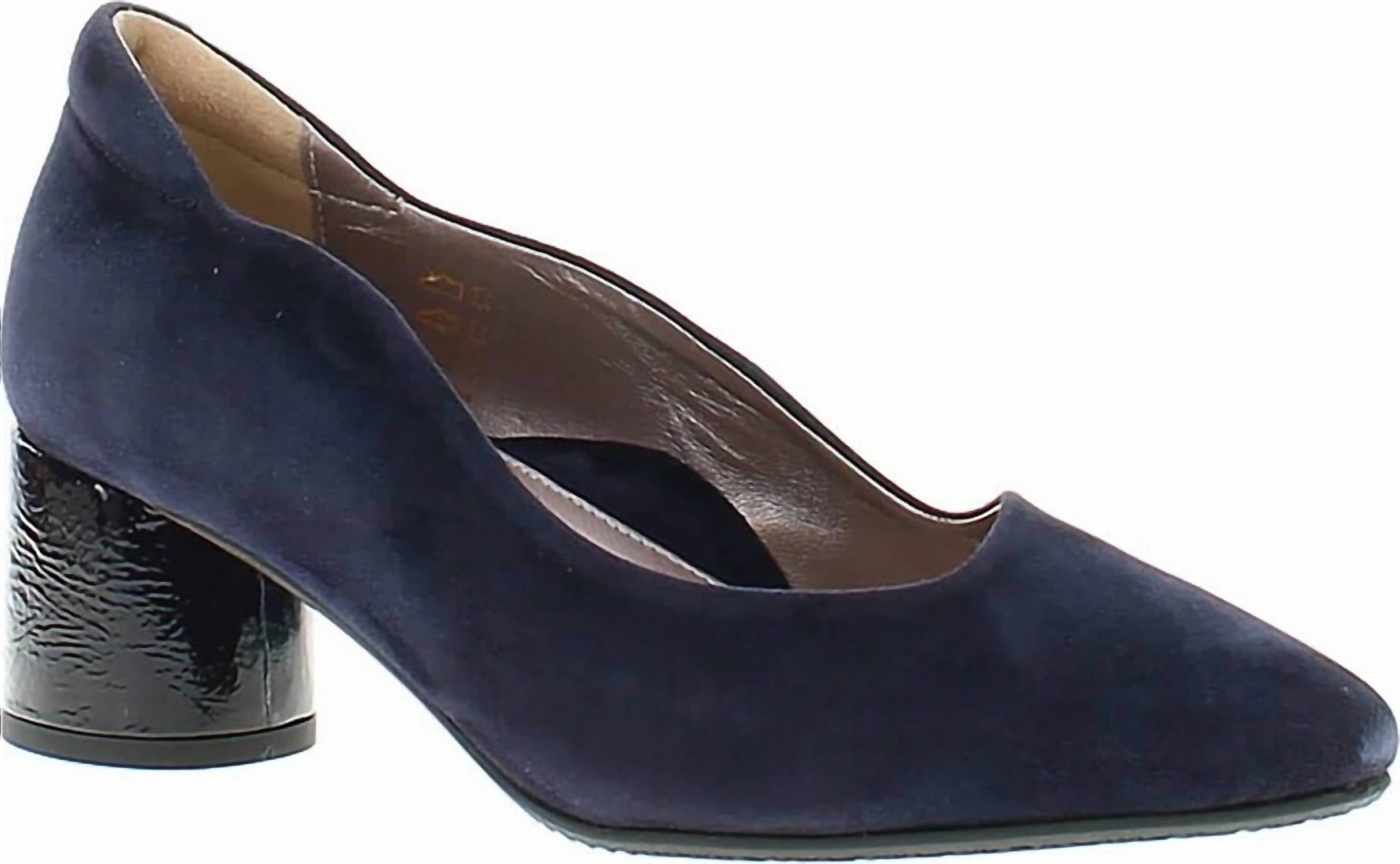 bd4c1b9a-6c2c-4878-bfa1-36e786252cfc-upscale_15k-1500x1500-70 Bella Comforto - Women's Evelyn Pump - Image 1