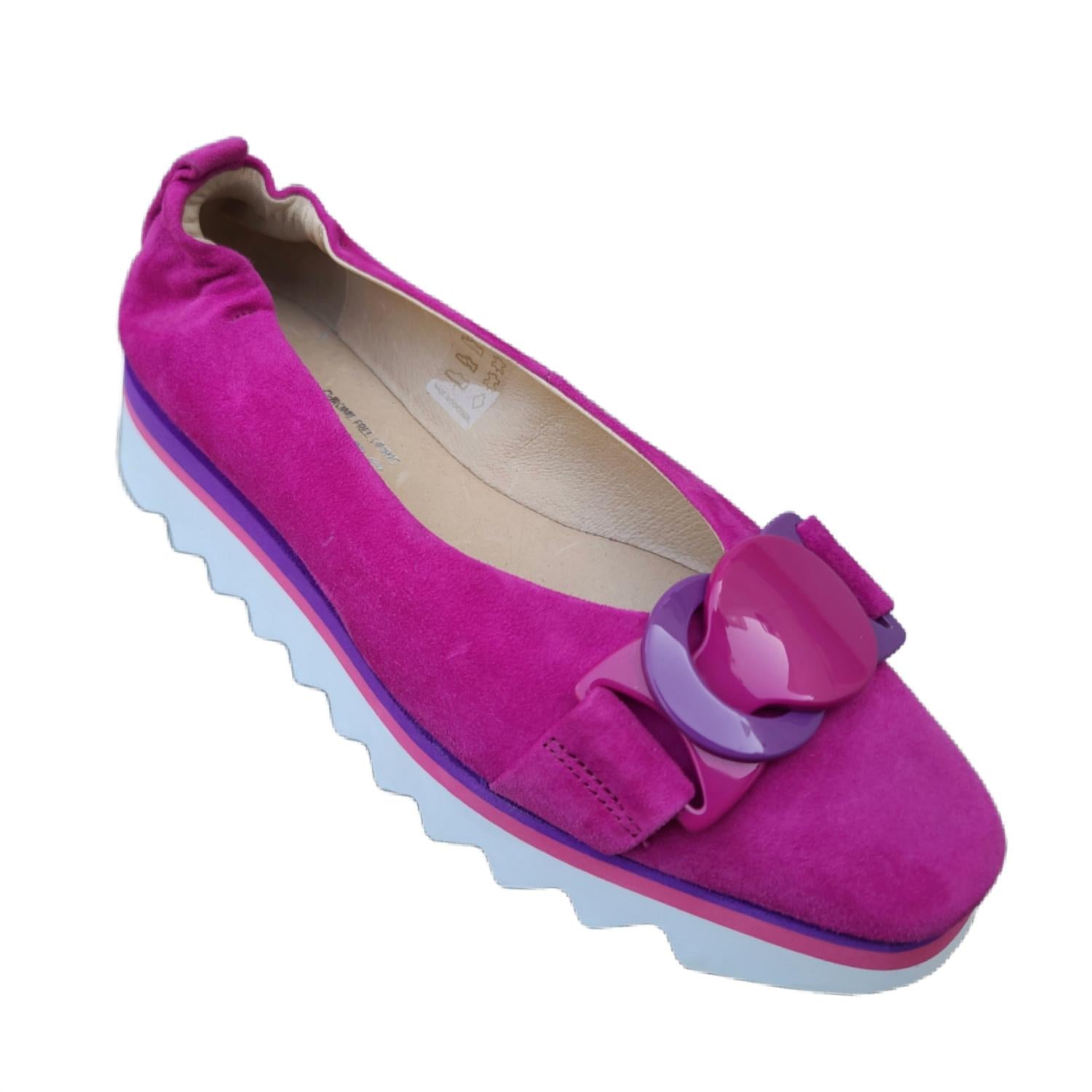 c37cf77b-d7ee-4fe3-b0b0-0b06e5cbad0a-upscale_15k-1500x1500-1 Softwaves - Women's Suede Loafer - Image 1