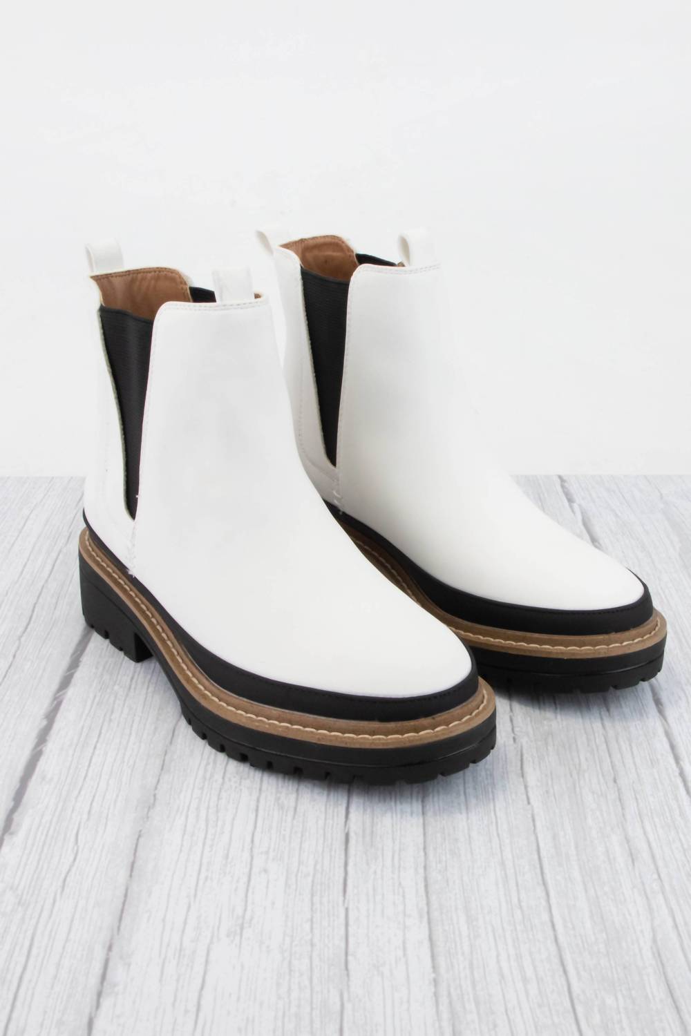 cd7a6a20-05b8-4eb5-90c1-82c1d98ae2fc-upscale_15k-1500x1500-70 Ccocci - Women's Valentina Contrast Chelsea Boots - Image 1