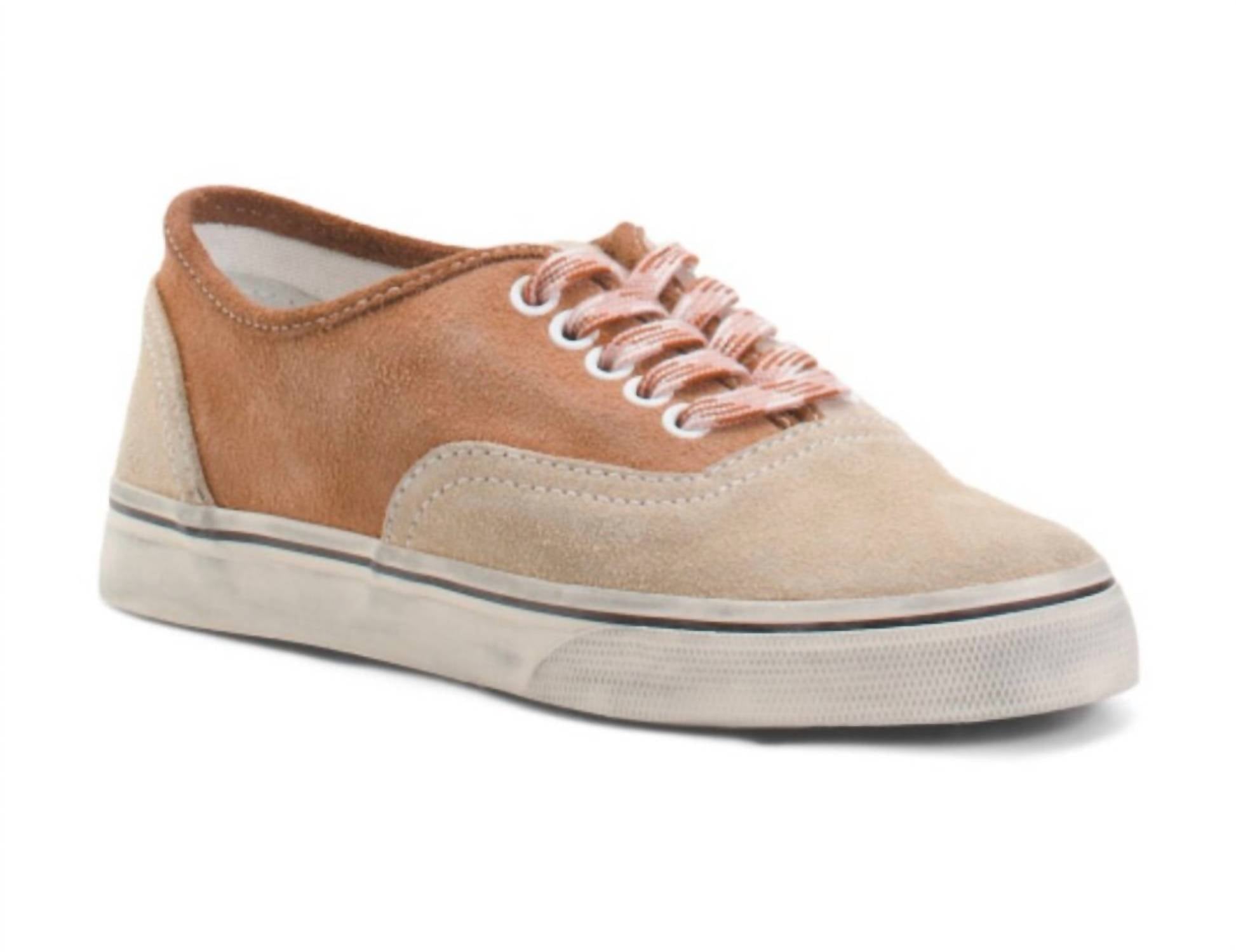 cdb7ee18-2485-49be-9fbf-fbe3ae8a9cc2-upscale_15k-1500x1500-70 Re/Done - Women's 70s Low Top Skate Sneakers - Image 1