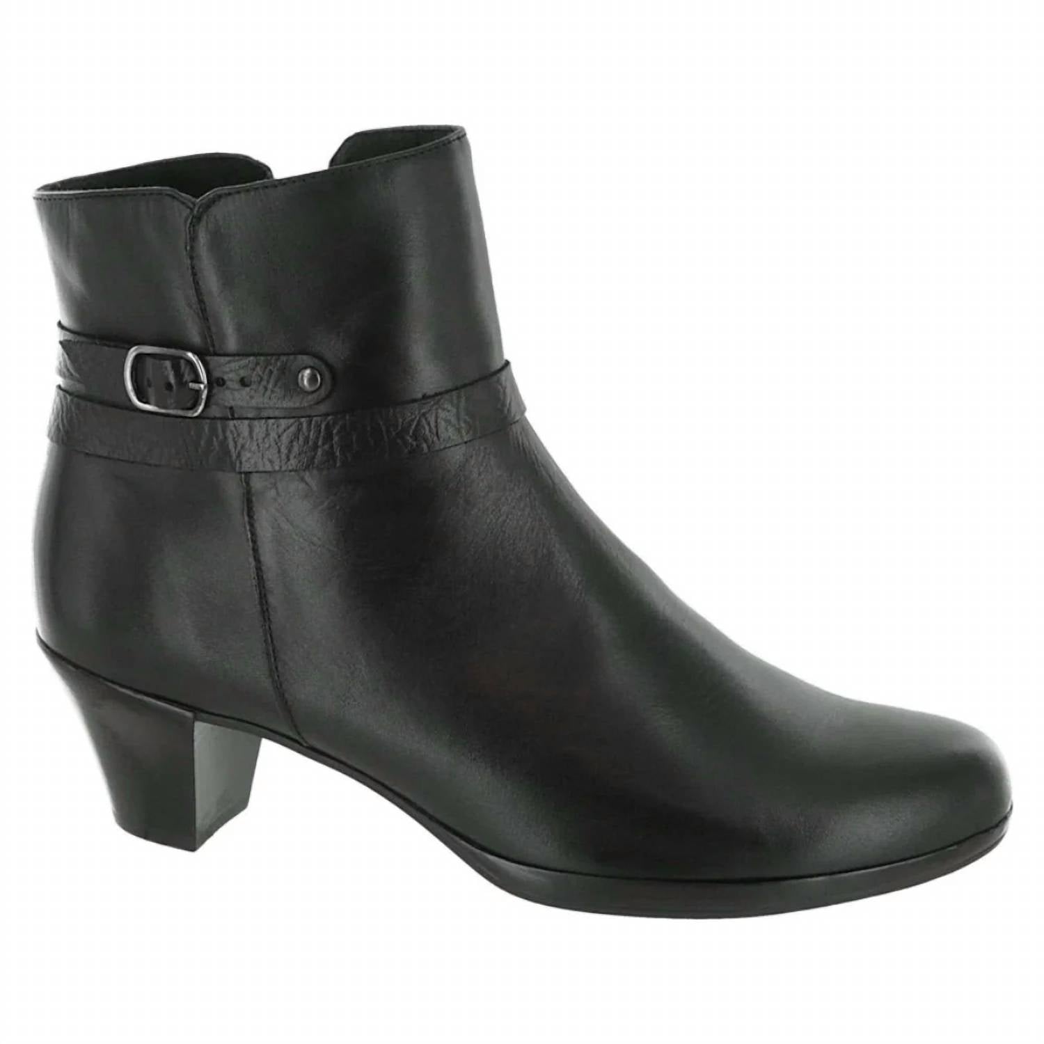 ce524471-04d6-4c15-bbc8-a37fb8d20f8d-upscale_15k-1500x1500-70 Munro - Women's Dylan Leather Boot - Image 1