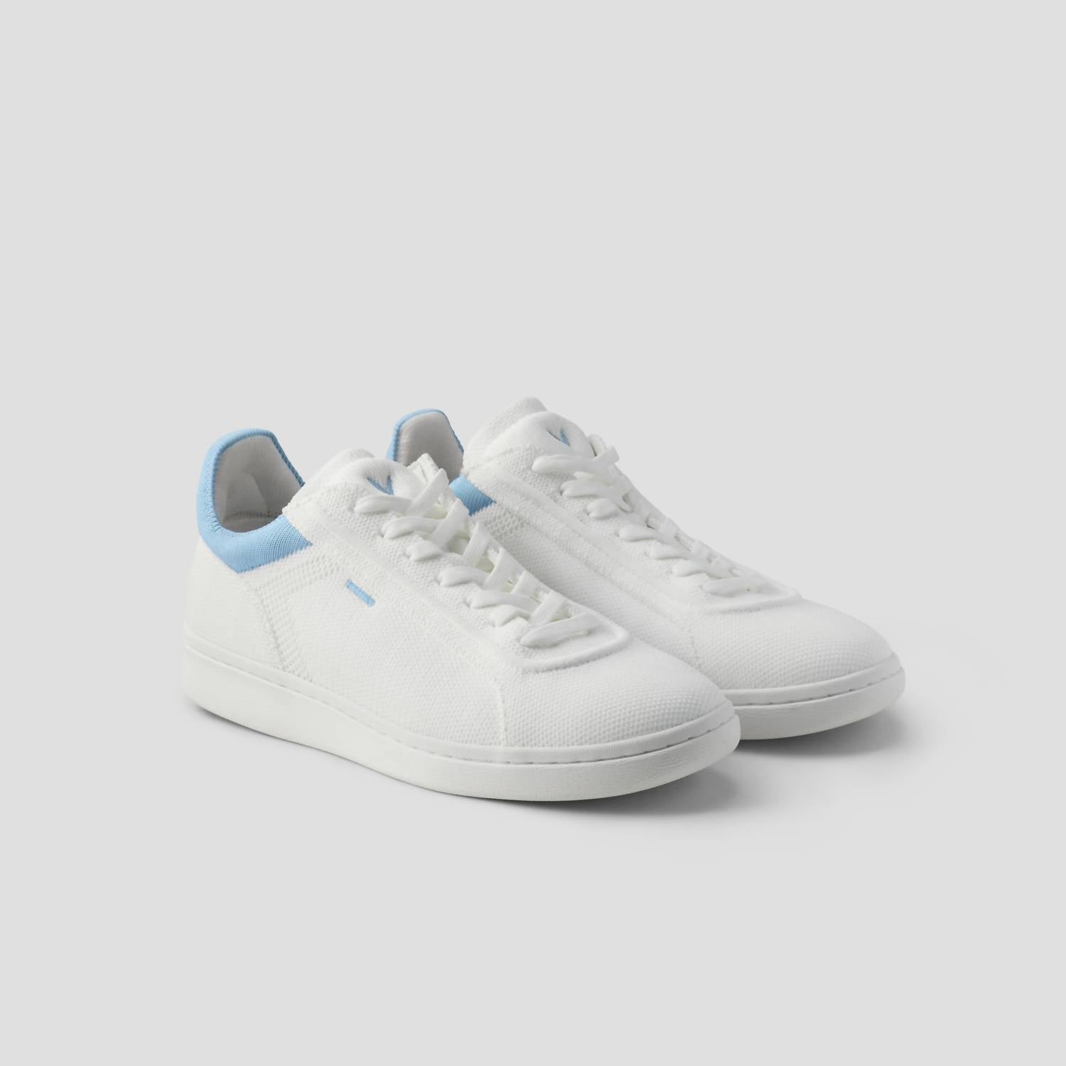 d3aba7df-ddbf-4f8a-a5fa-baebf5928450-upscale_15k-1500x1500-70 Vivaia - Unisex - V Prime Sneakers - Image 1