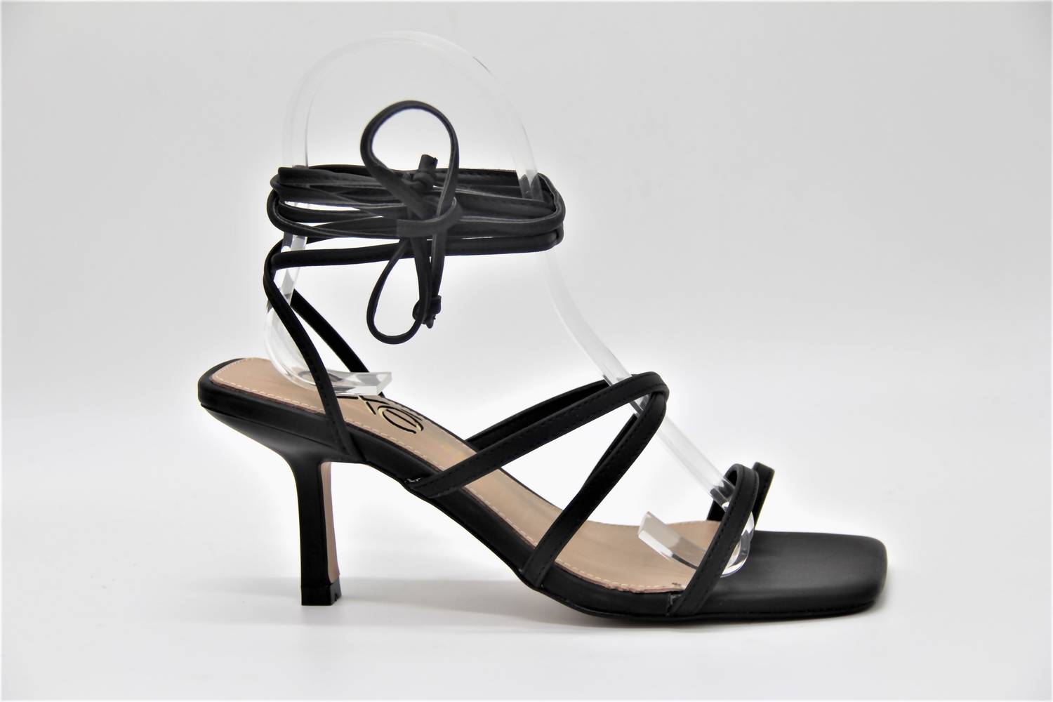 d9f4c23b-f4c9-49bb-bb97-9d7f36b168f4-upscale_15k-1500x1500-70 Exe - Women's Cindy 672 Low Heel Strap Sandal - Image 1