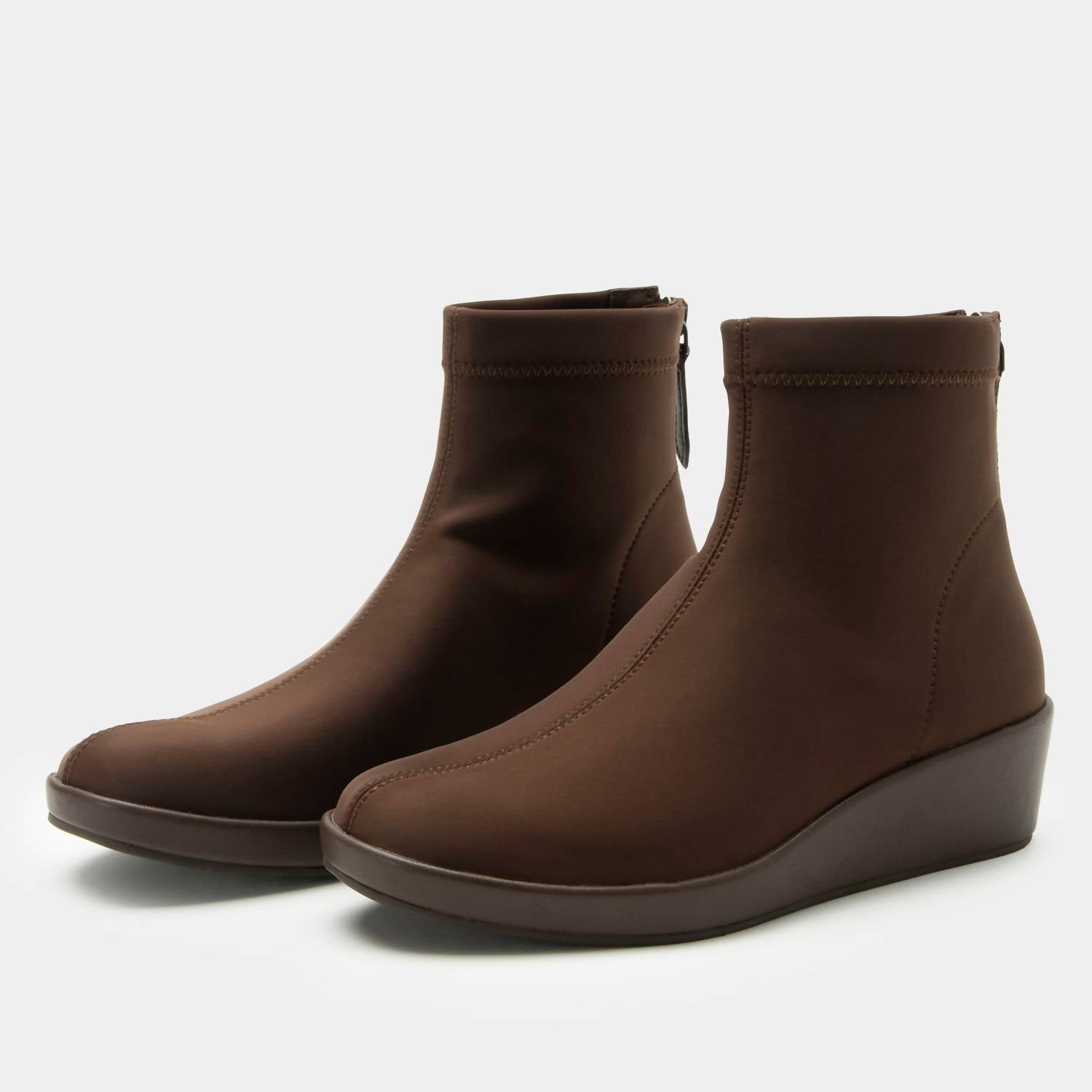 e511d79b-e8d7-466b-896e-d71c7c736ba6-upscale_15k-1500x1500-70 Alegria - Women's Harmoni Boot - Image 1
