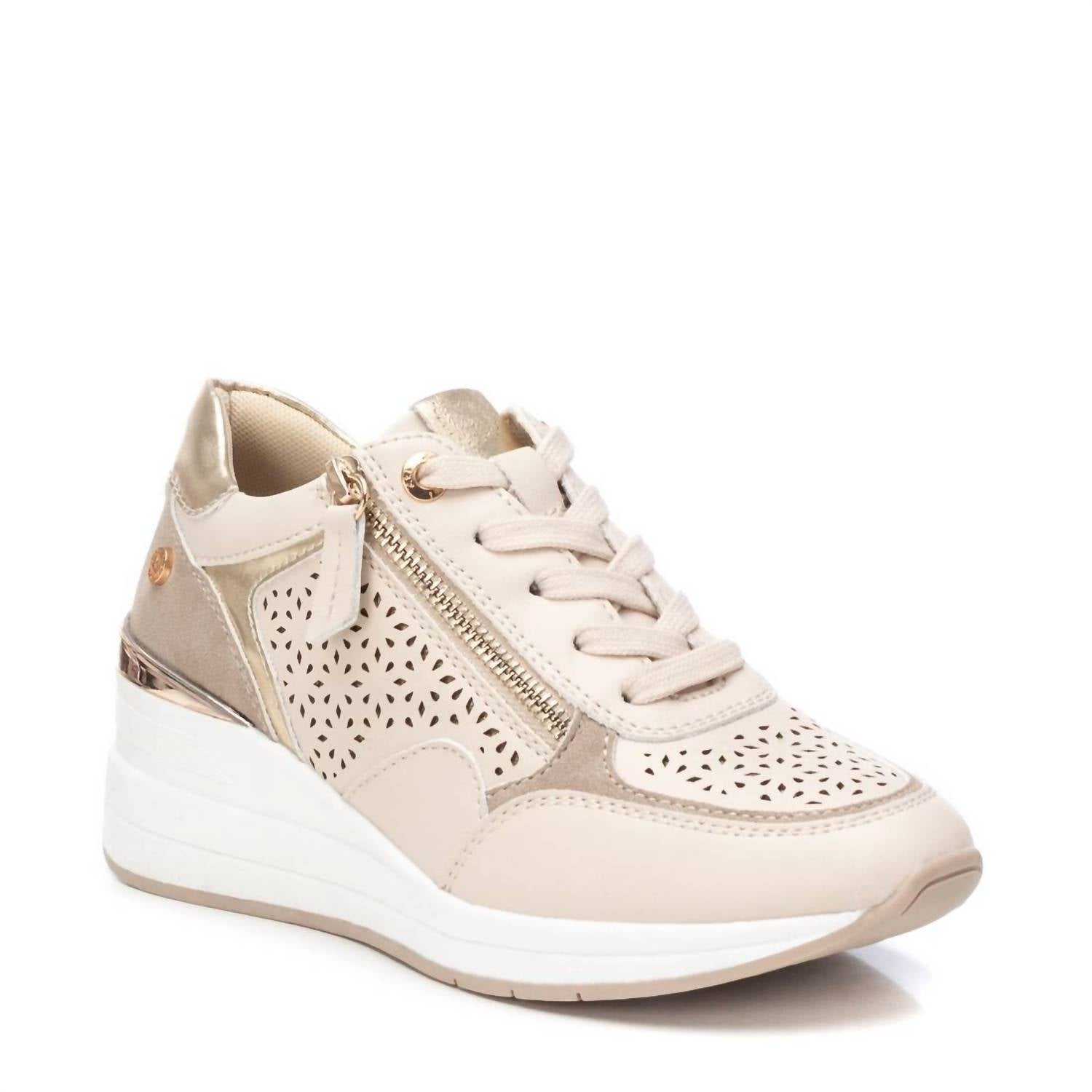 ea95e91a-8d3d-461c-93ec-54d5f778ba82-upscale_15k-1500x1500-70 Xti - Women's Sneakers - Image 1