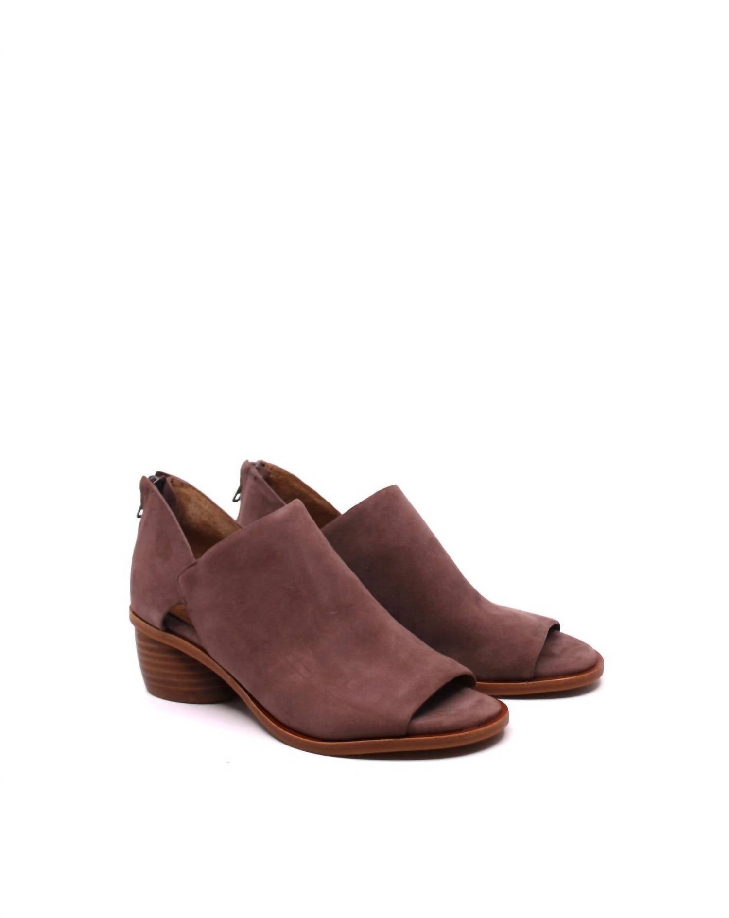 f20290e2-a052-44b2-8fca-759eea0675ff-upscale_15k-1500x1500-70 Sofft - Lavender Grey Shoes - Image 1