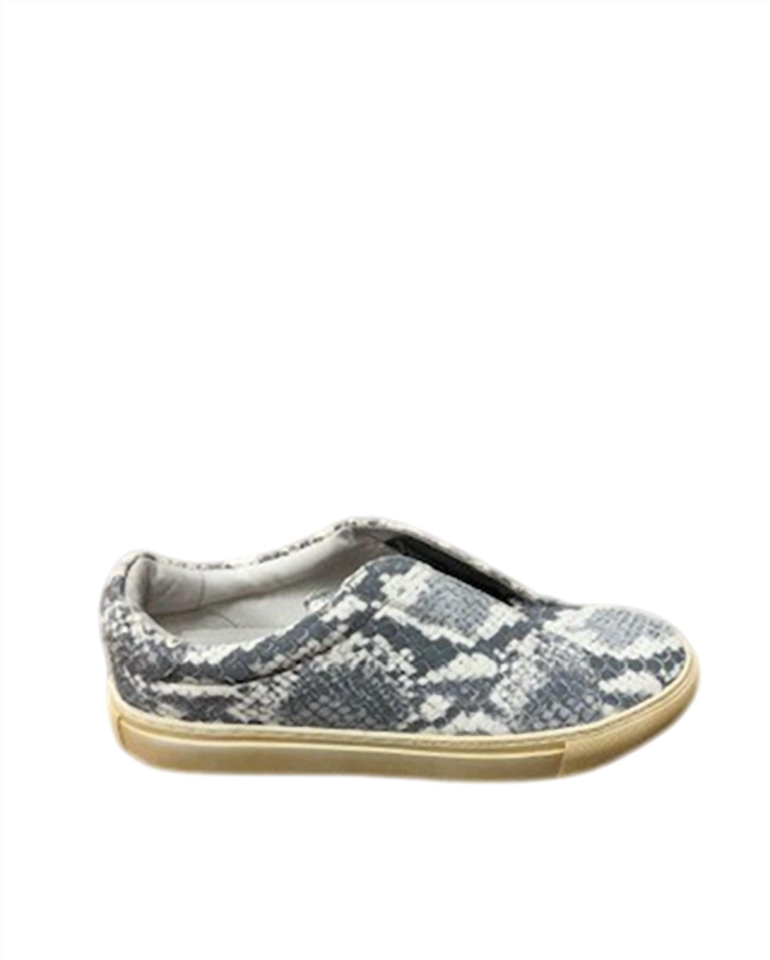 f82a354e-69e4-4730-91ea-4bfaf6eadcdf-upscale_15k-1500x1500-1 Chocolat Blu - Women Nissa Slip On Shoes - Image 1