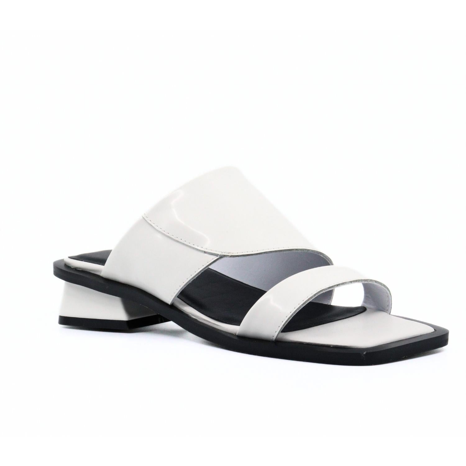 f9d5a016-829f-4136-be03-611588881d14-upscale_15k-1500x1500-1 All Black - Women's Angle Mule - Image 1
